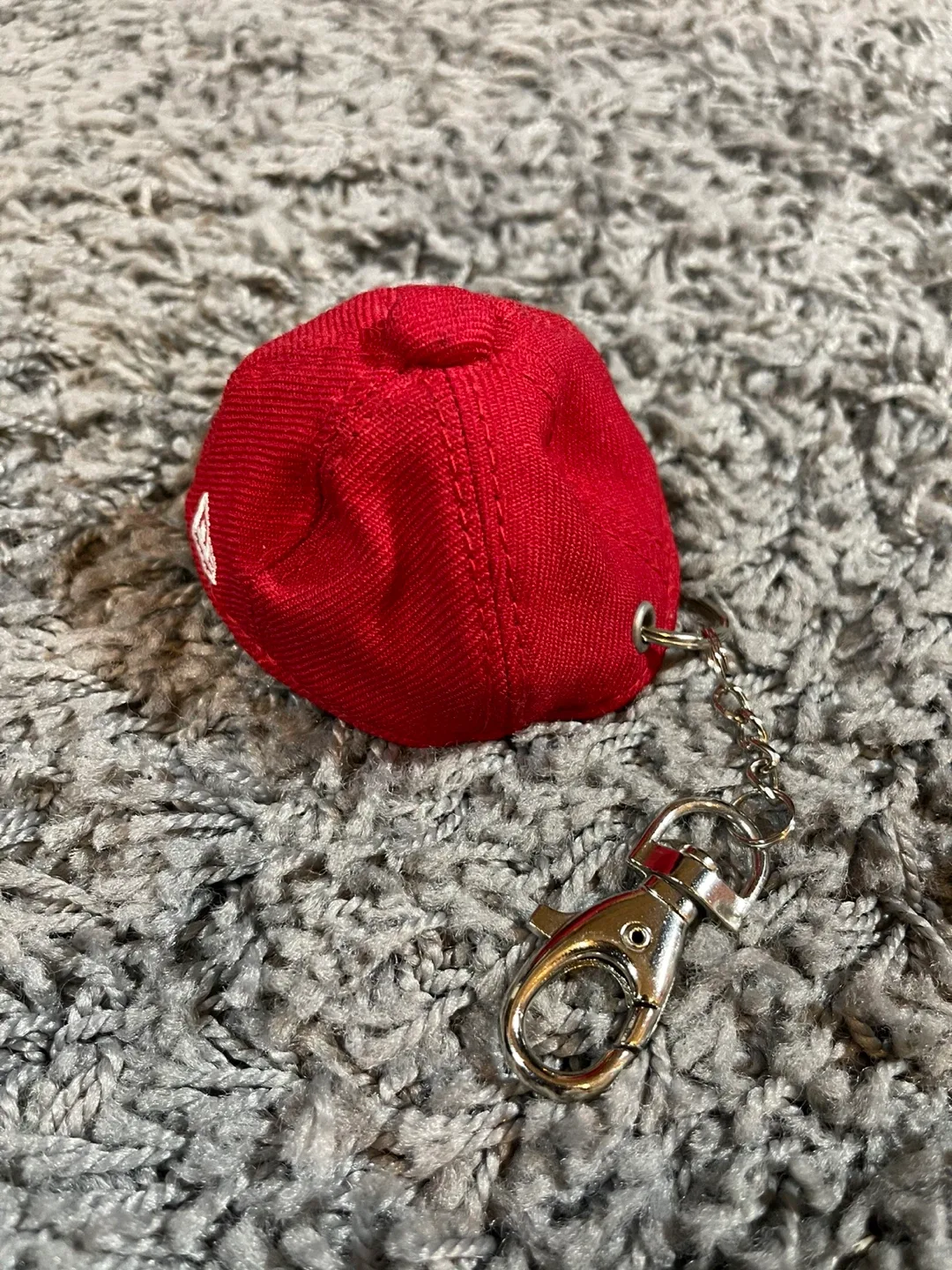 2014FW Supreme New Era Cap Hat Keychain Red Baseball Rare image indicator(4)