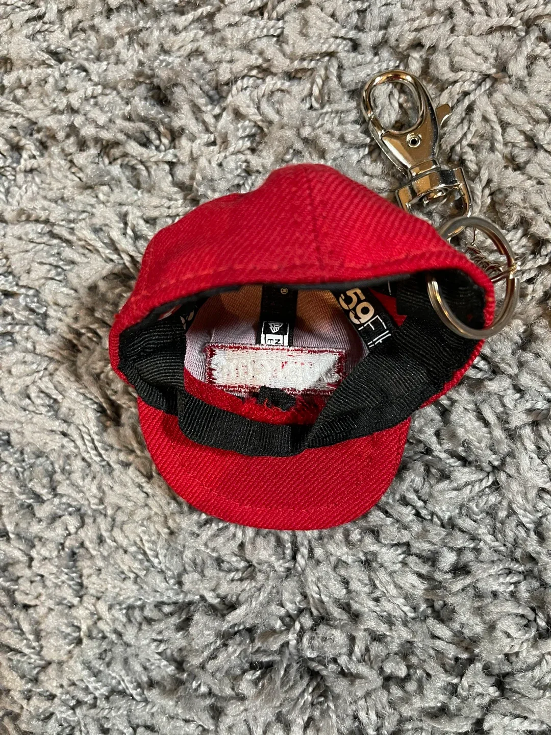 2014FW Supreme New Era Cap Hat Keychain Red Baseball Rare image indicator(7)