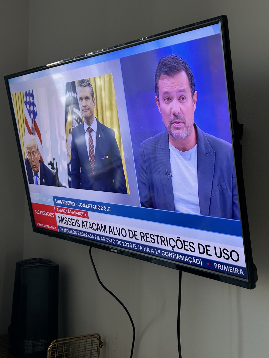 43” Toshiba Roku smart TV