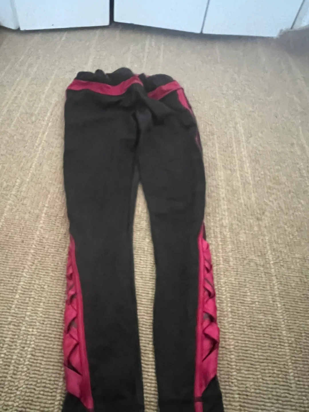 Lululemon Black/Pink Leggings Size 4 thumbnail