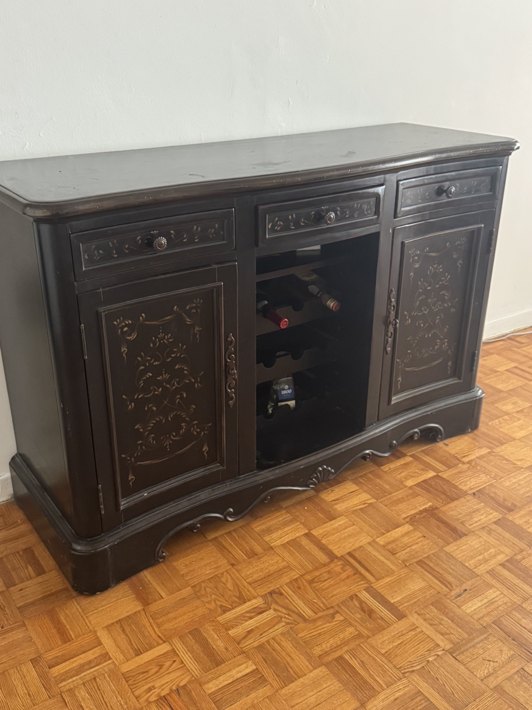 Dark Wood Buffet/Sideboard Cabinet