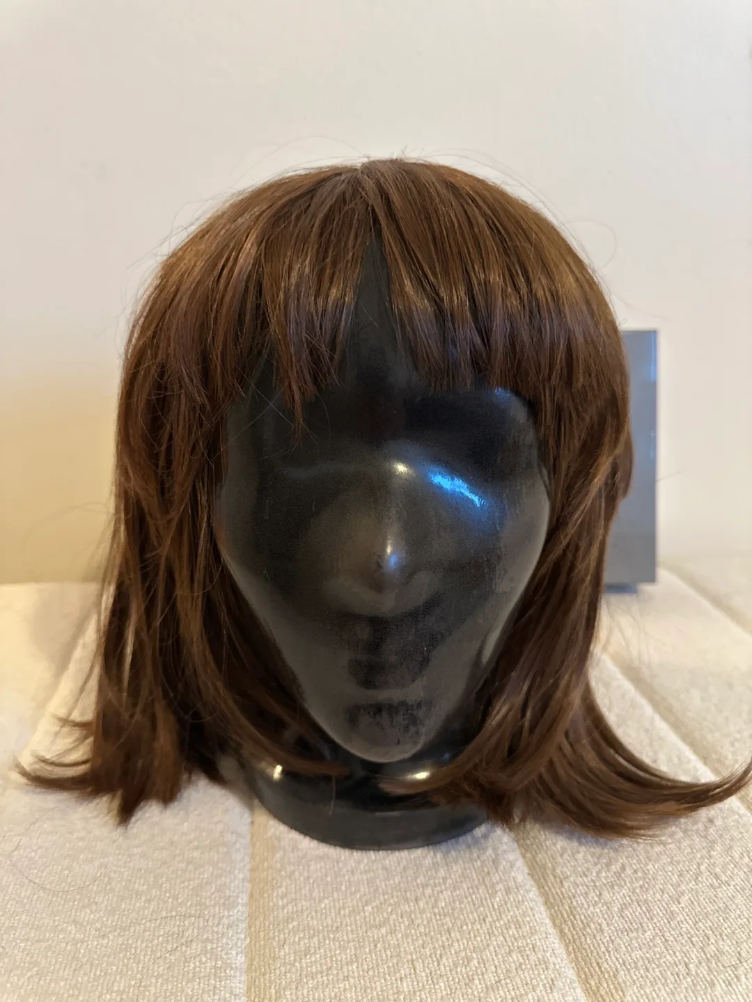 Raquel Welch Brunette Wigs image indicator(4)