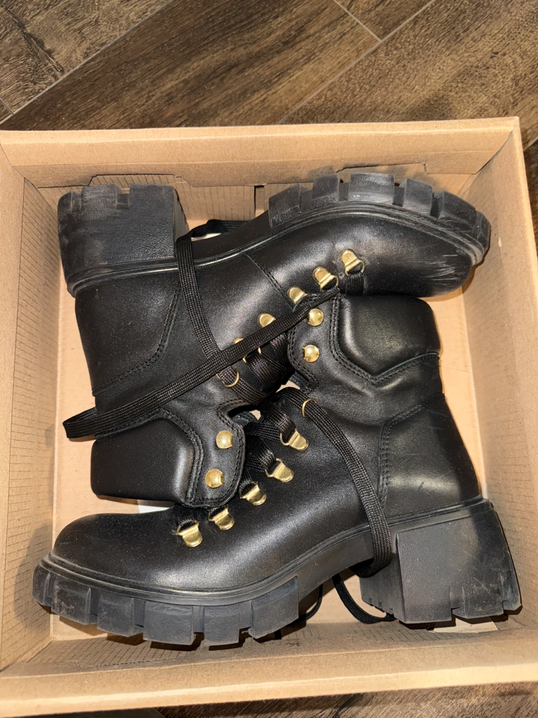 Steve Madden Chunky Black Boots (W7.5)