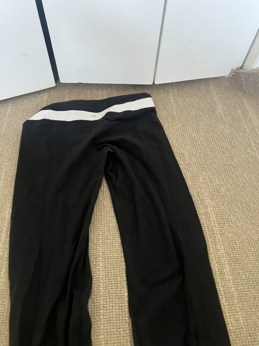 Lululemon Black Yoga Pants - photo 5
