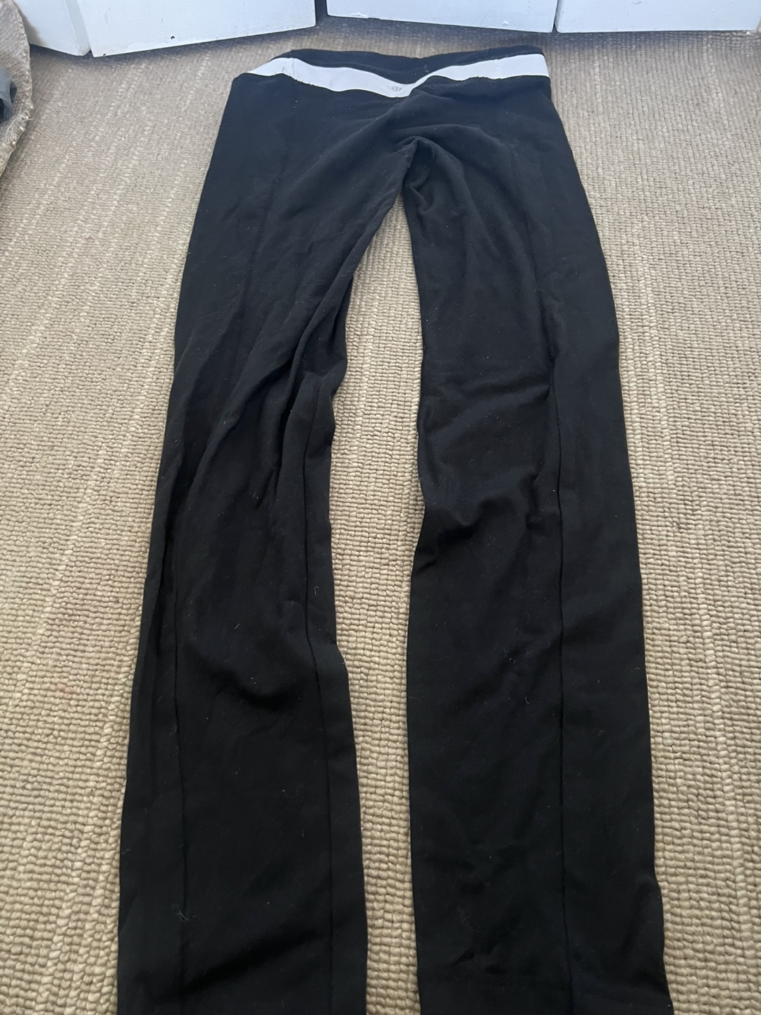 Lululemon Black Yoga Pants - photo 3