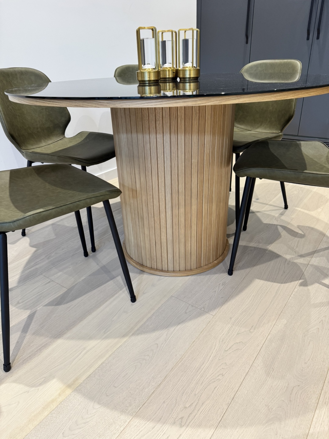 Round Dining Table with extra black glass top