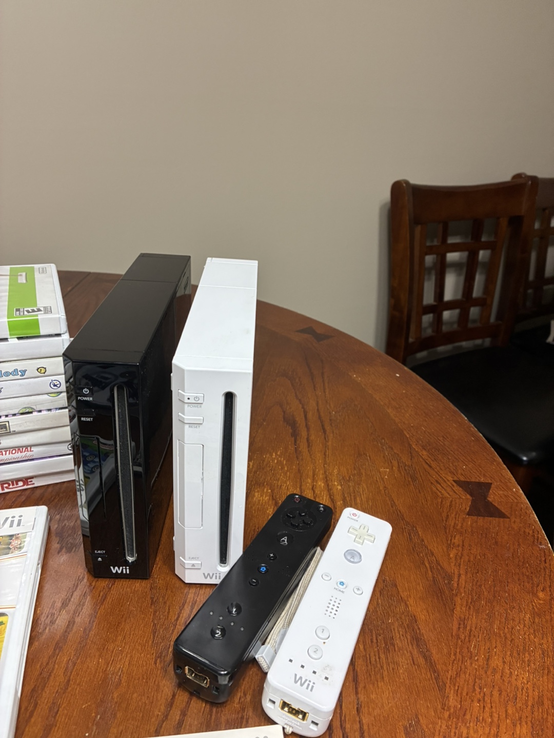 Nintendo Wii Console (Black & White) + Games - photo 2
