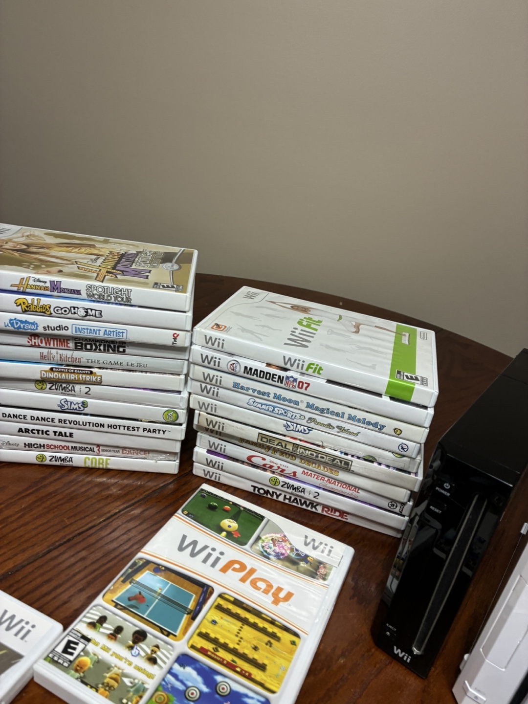 Nintendo Wii Console (Black & White) + Games - photo 3