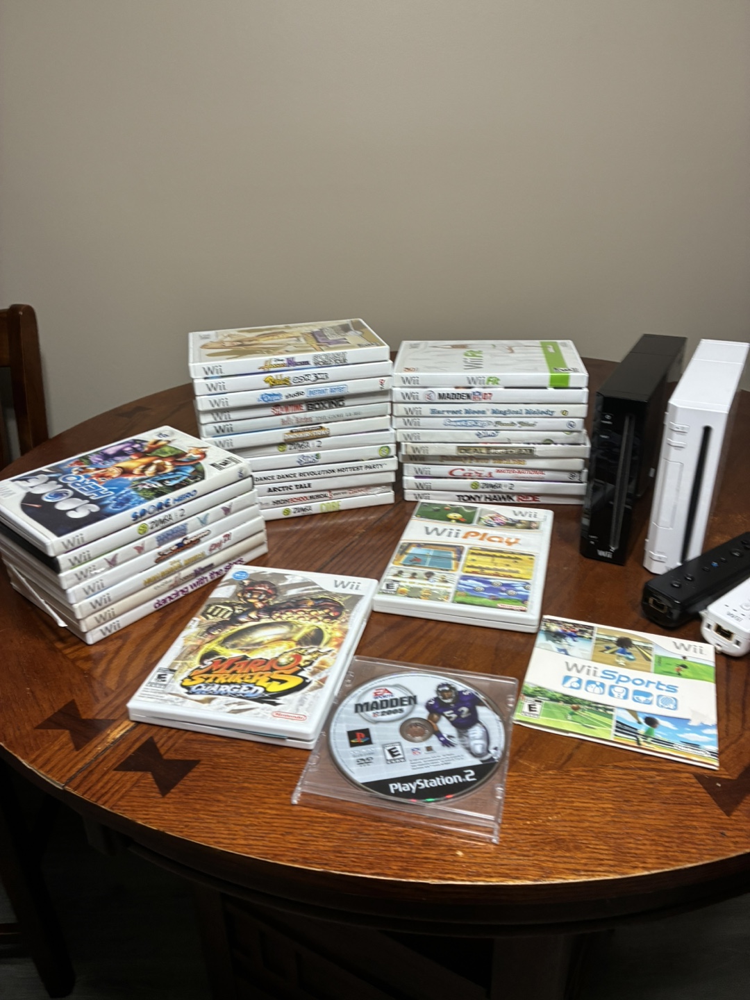 Nintendo Wii Console (Black & White) + Games