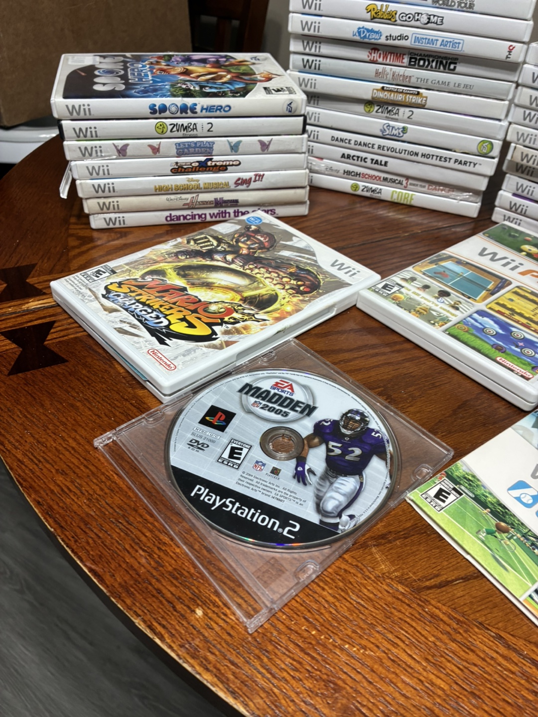 Nintendo Wii Console (Black & White) + Games - photo 4