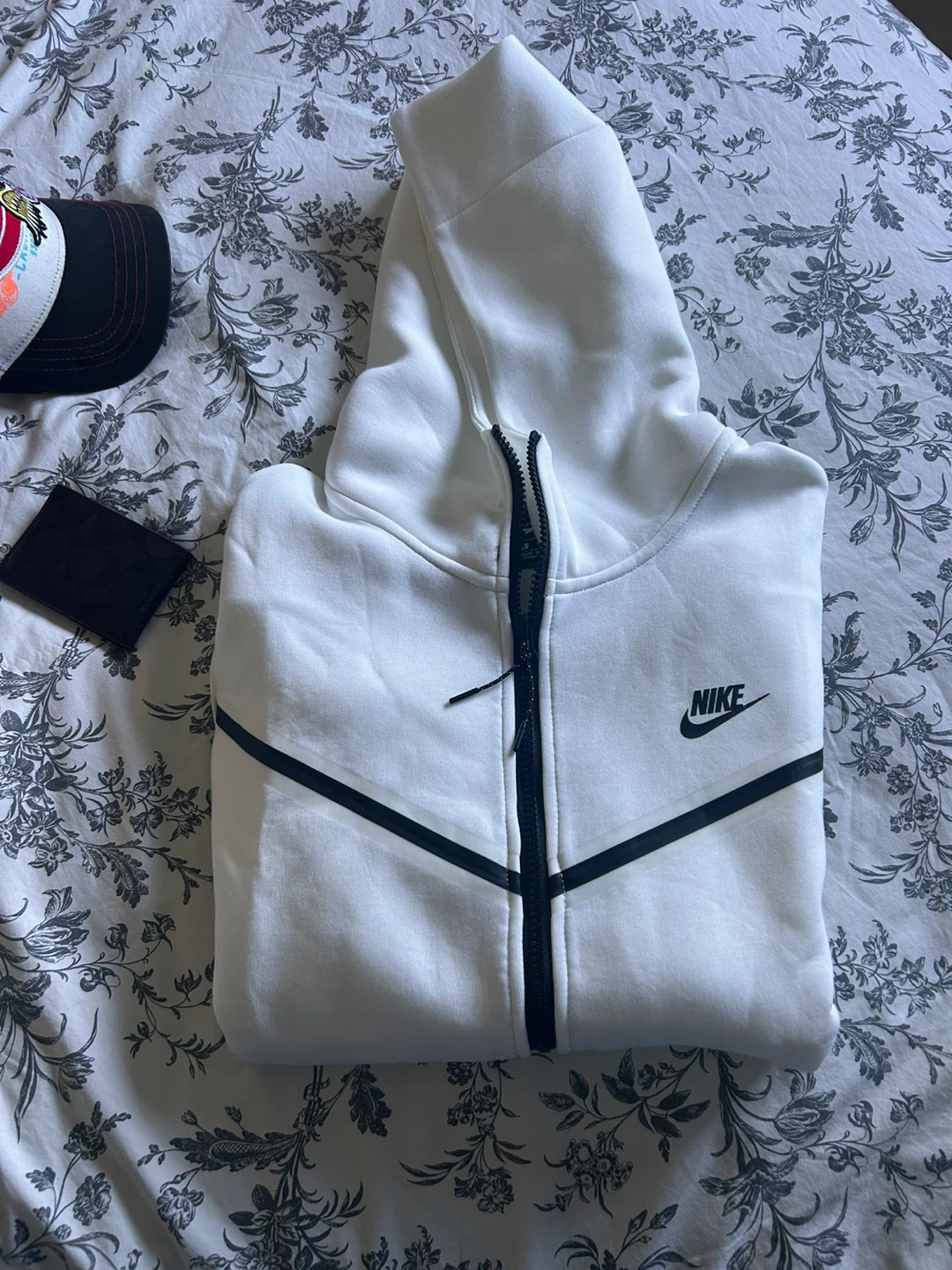 Nike Tech Fleece Hoodie - White