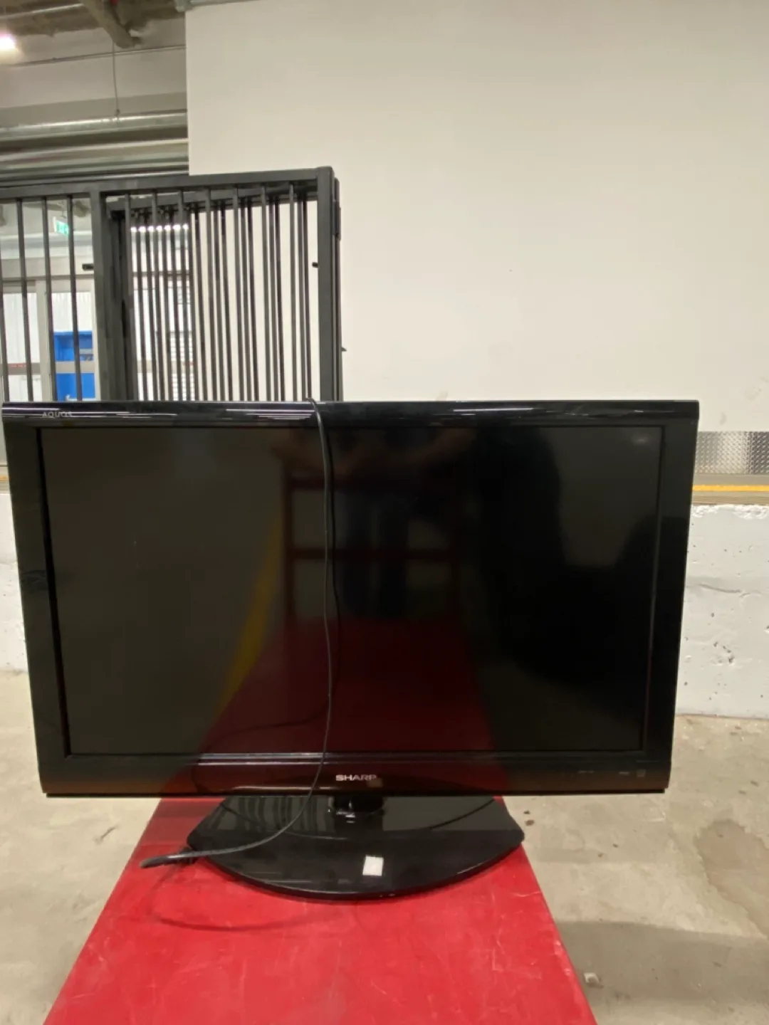 Sharp 40" TV thumbnail