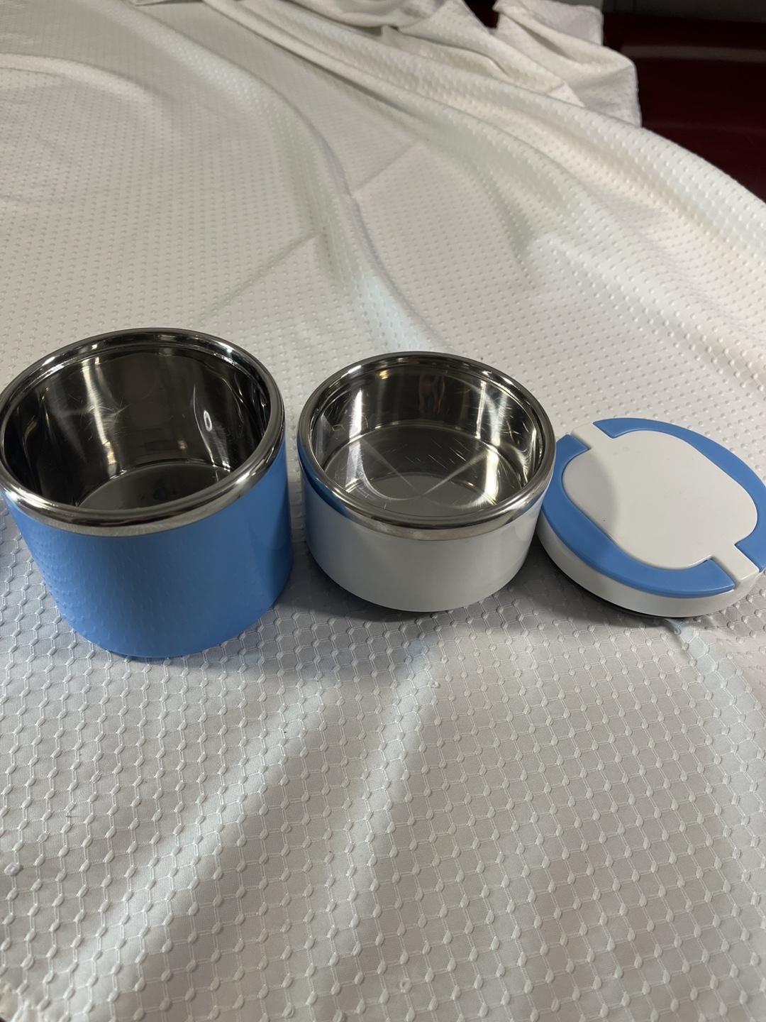 Blue & White Stackable Lunch Box - photo 3