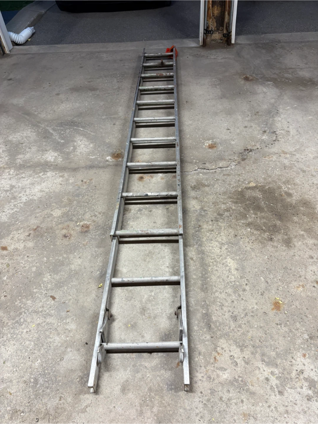 Aluminum Extension Ladder
