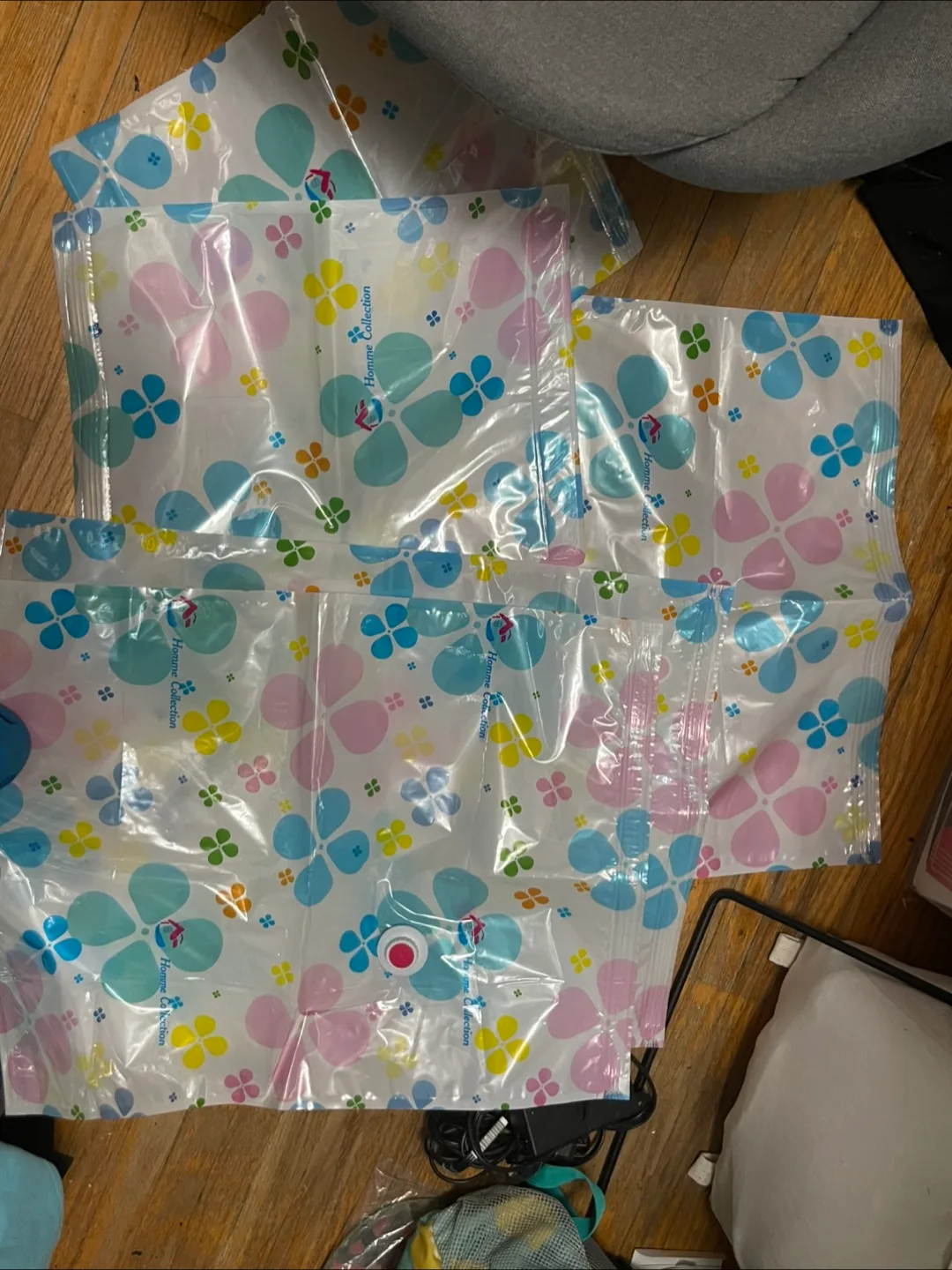 Vacuum Sealed Storage Bags thumbnail