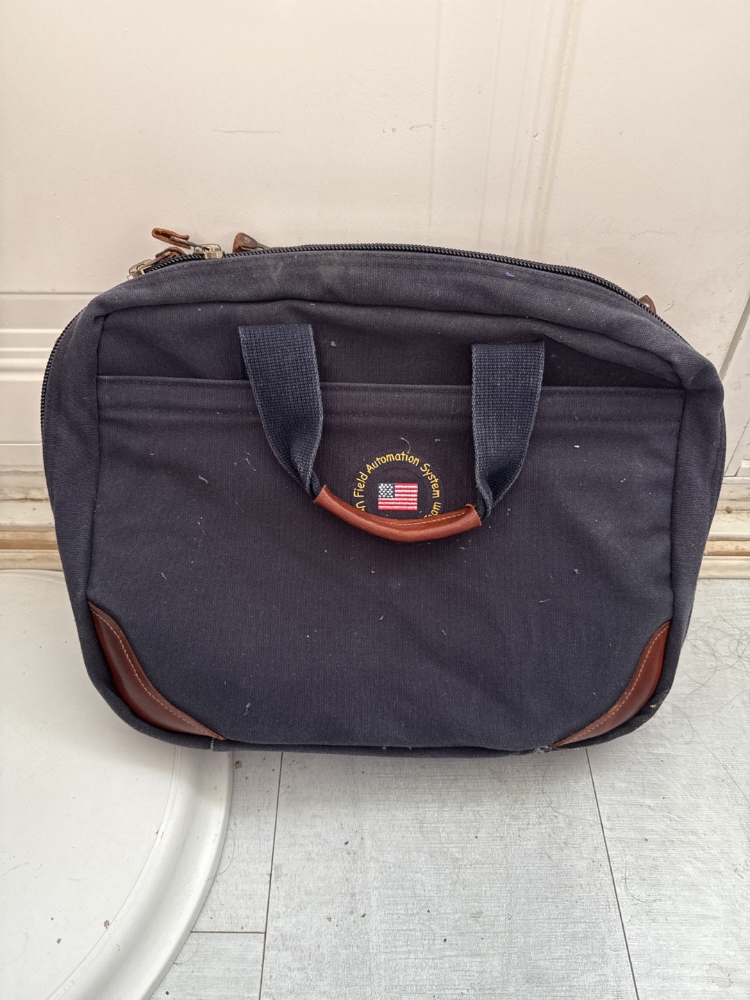 Travel / laptop bag