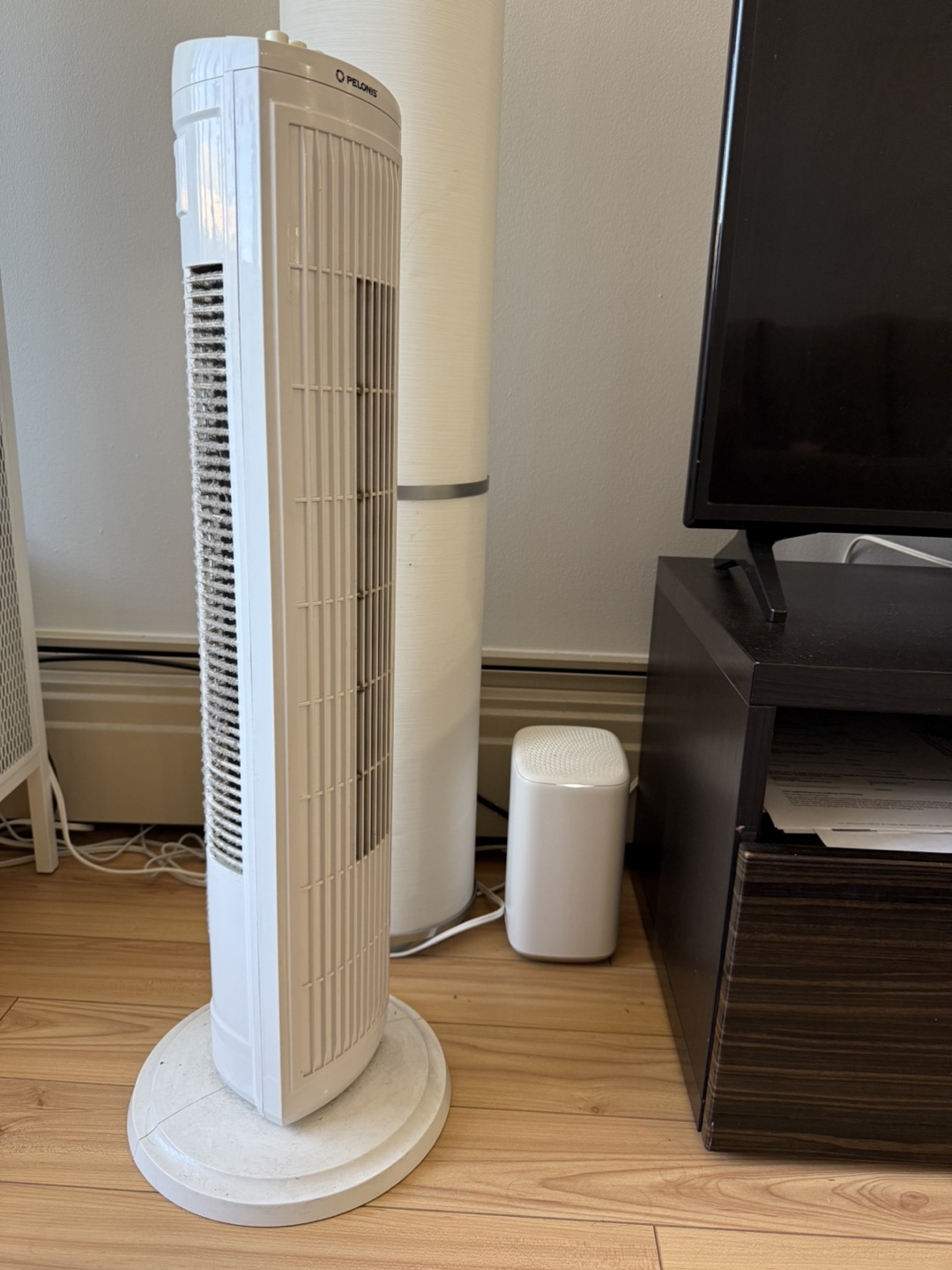 Pelonis Tower Fan - White