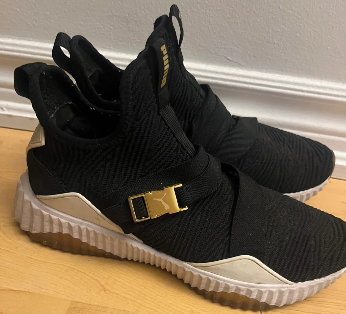 Puma Defy Mid Buckle Women's Training Shoes thumbnail