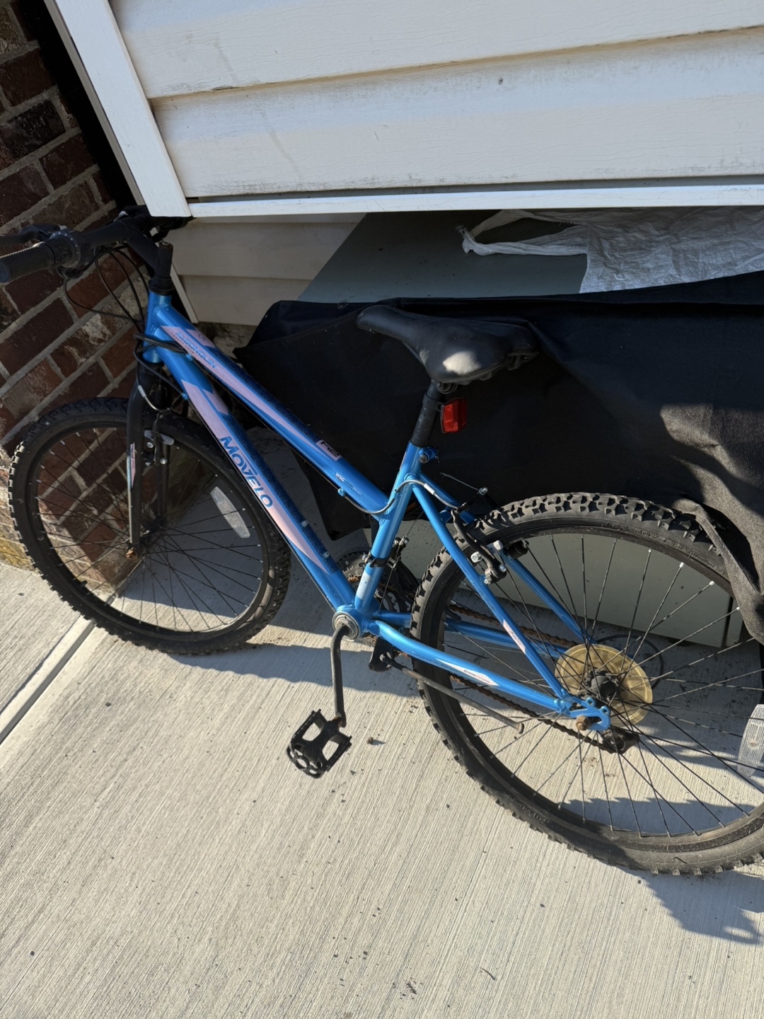 Novelo Blue Mountain Bike
