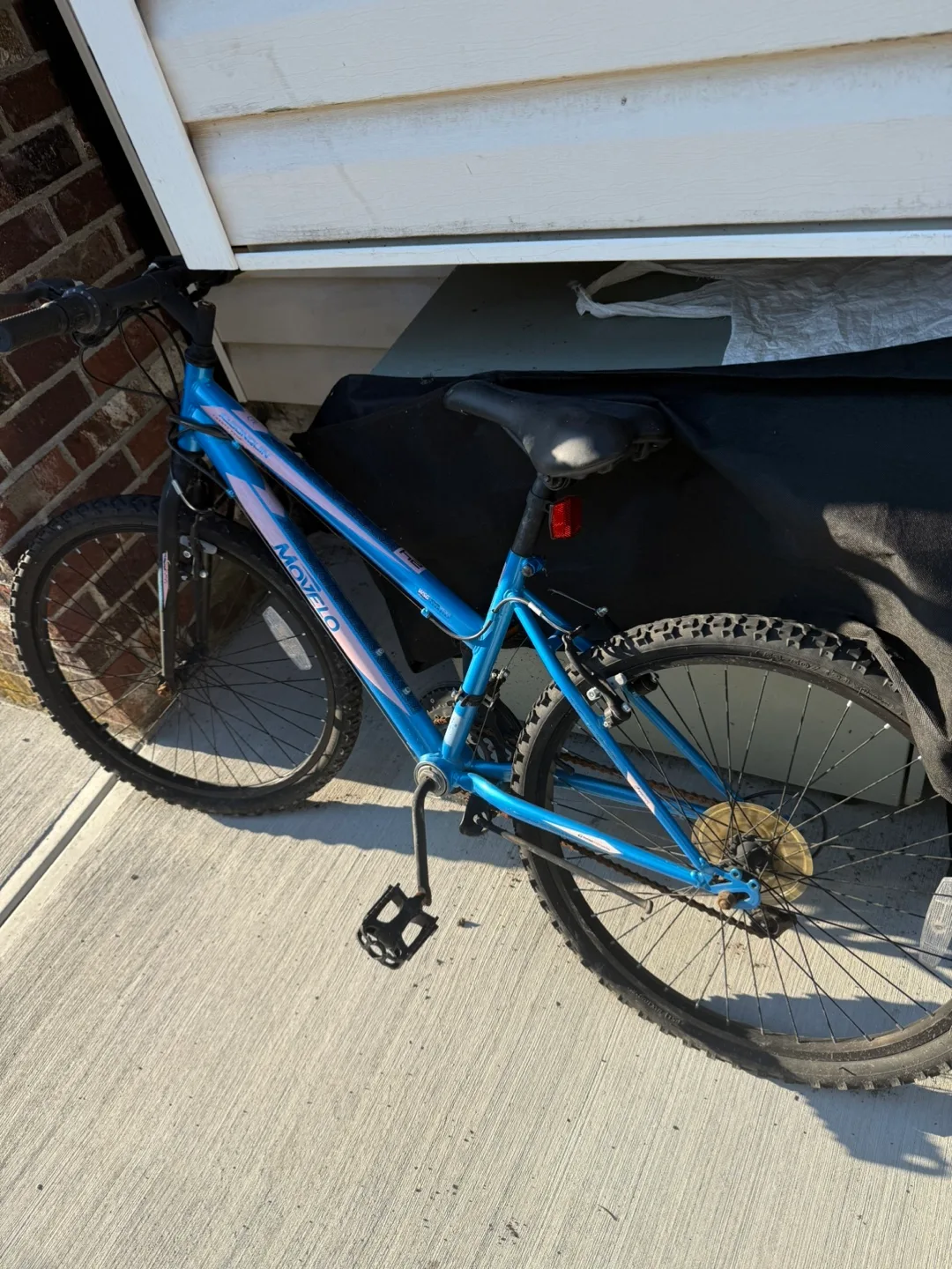 Novelo Blue Mountain Bike