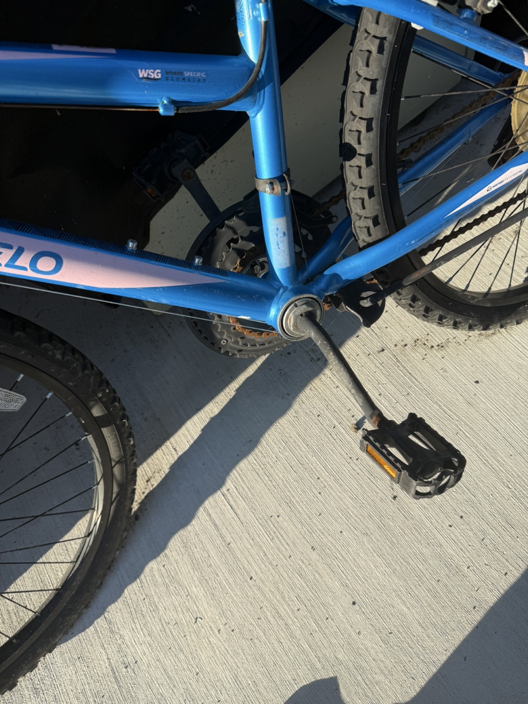 Novelo Blue Mountain Bike - photo 2