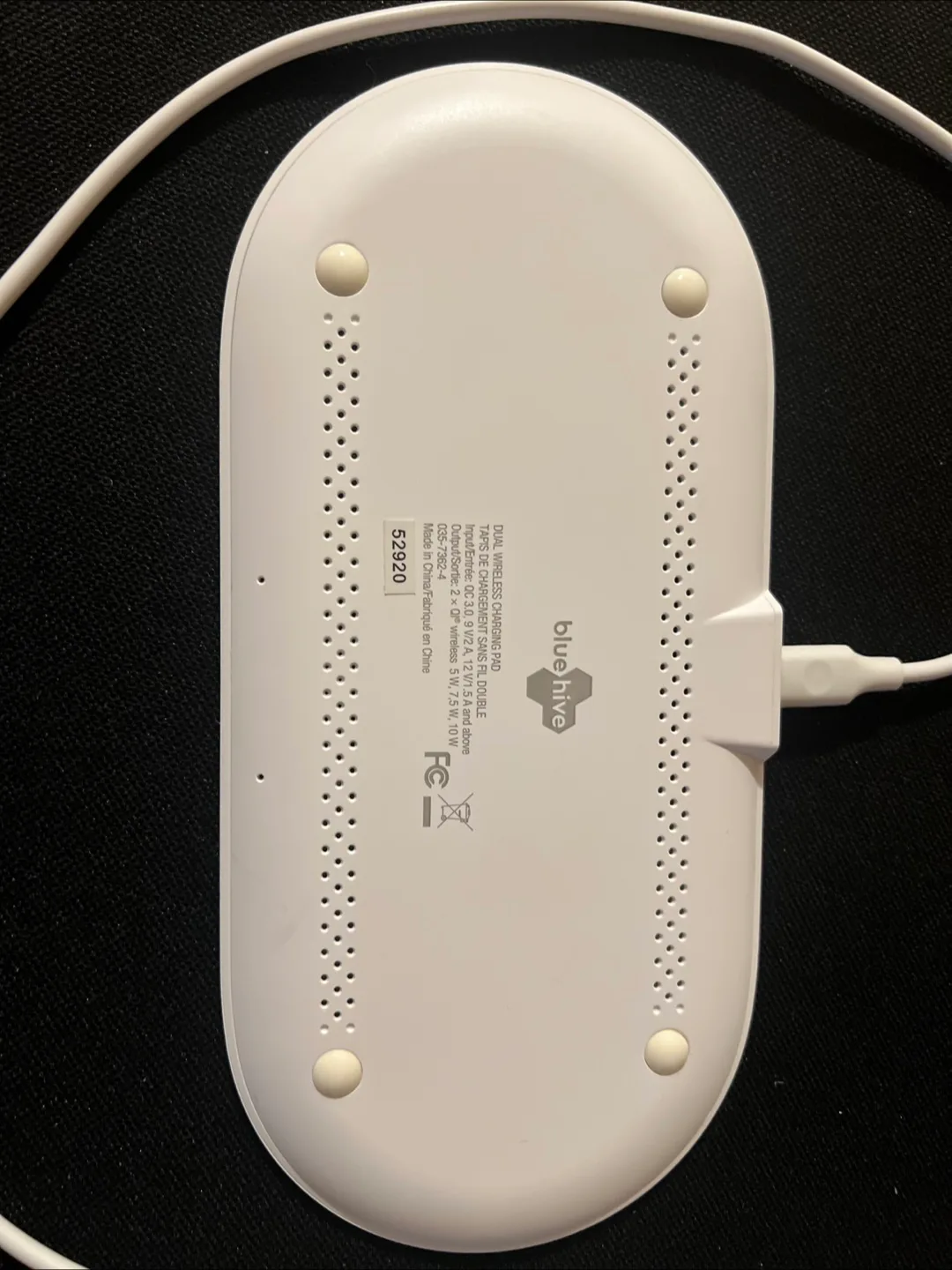 Bluehive Dual Wireless 10W Charging Pad image indicator(2)