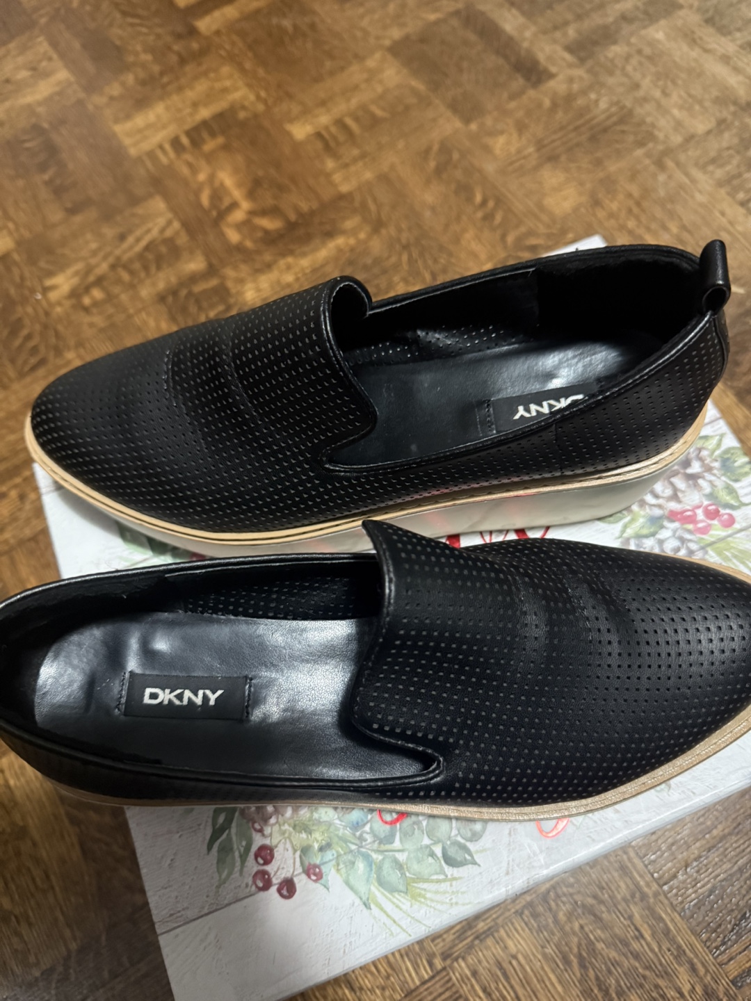DKNY Black Leather Platform Loafers - photo 3