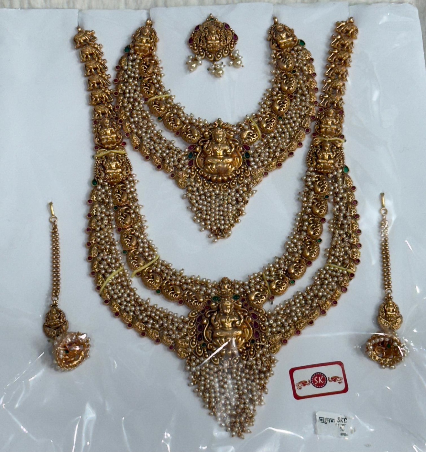 Hindu bridal imitation temple set