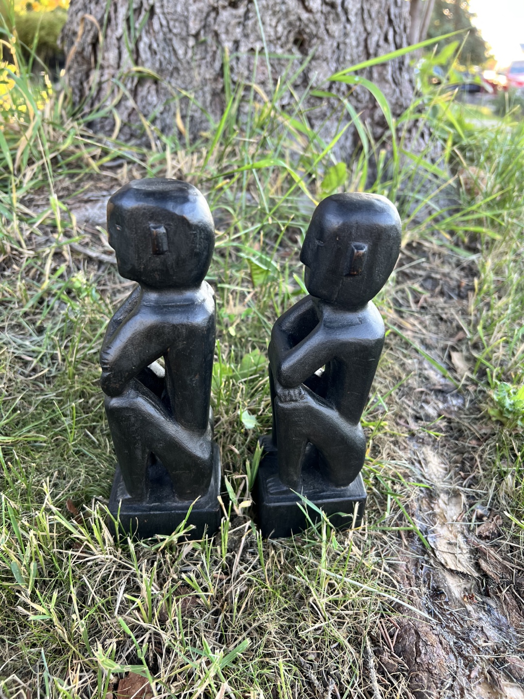 Pair of Wooden Statues - photo 2