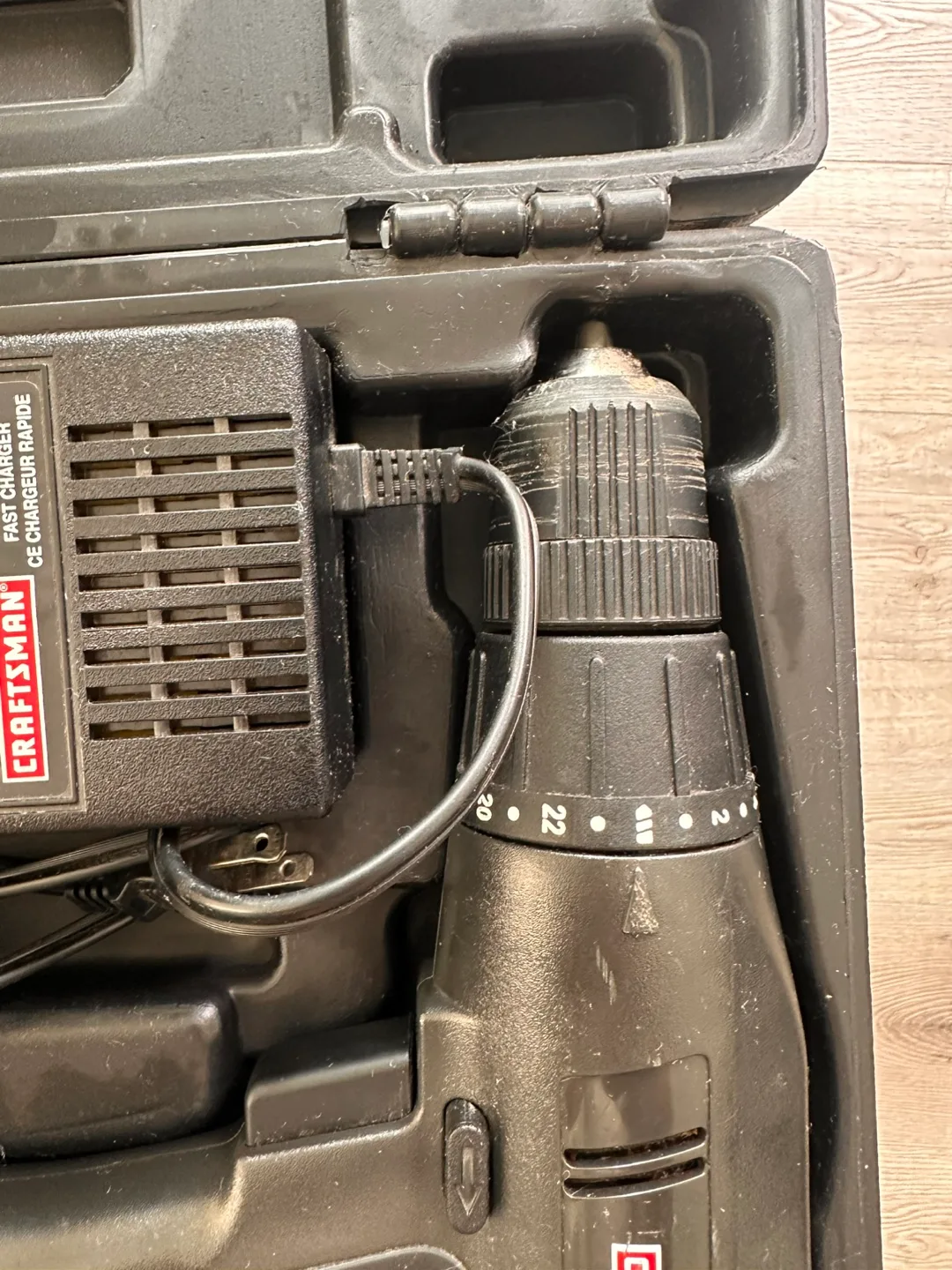 Craftsman 19.2V Drill/Driver Kit w/ Case image indicator(3)