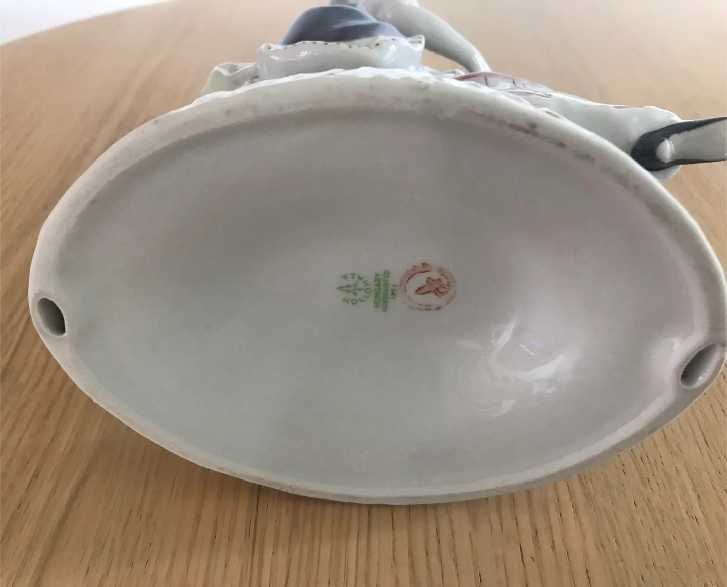 BAROQUE LADY with Sheet Music PORCELAIN FIGURINE, Like New! image indicator(4)