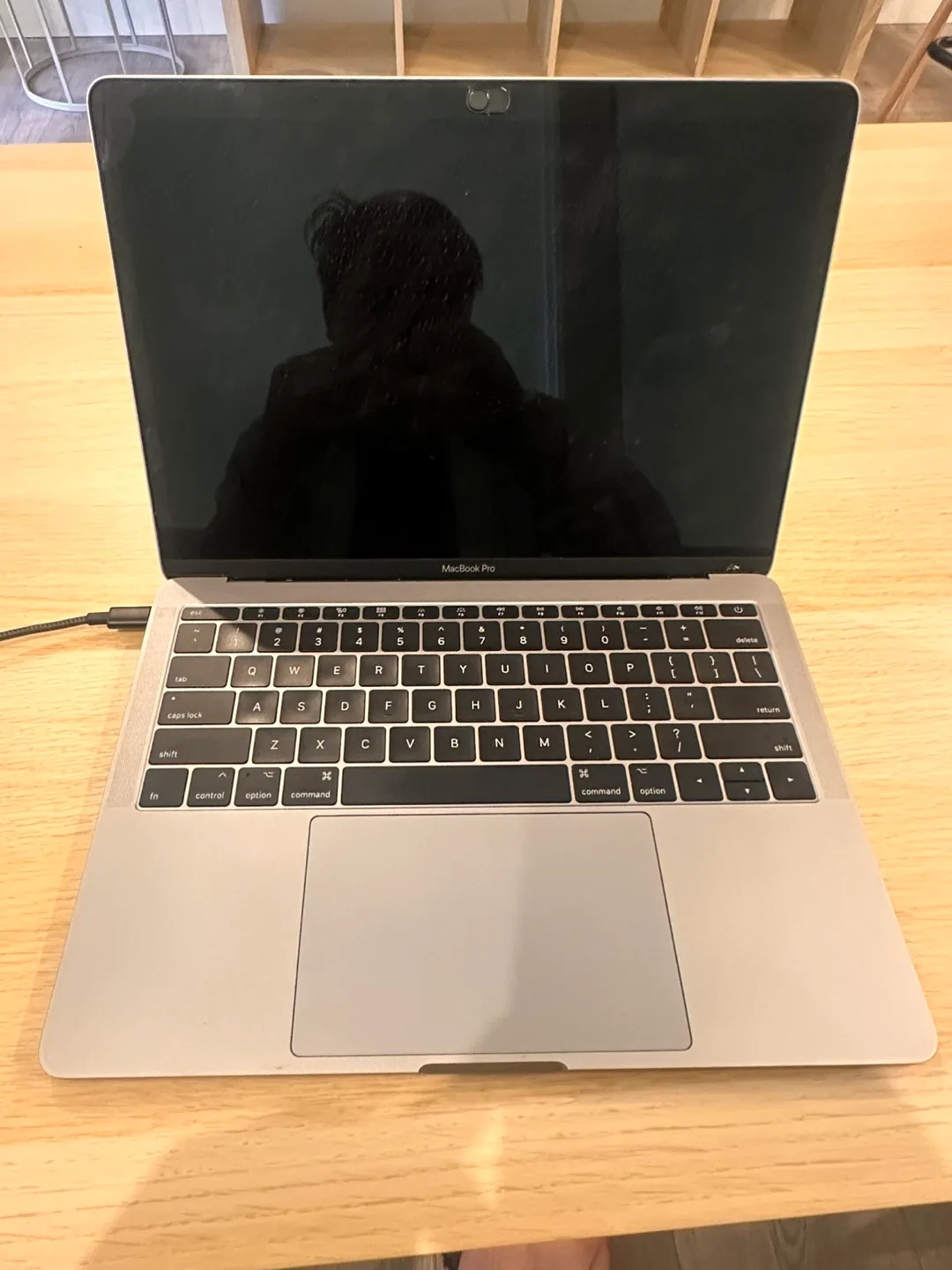 MacBook Pro 13-inch, 2017 image indicator(4)