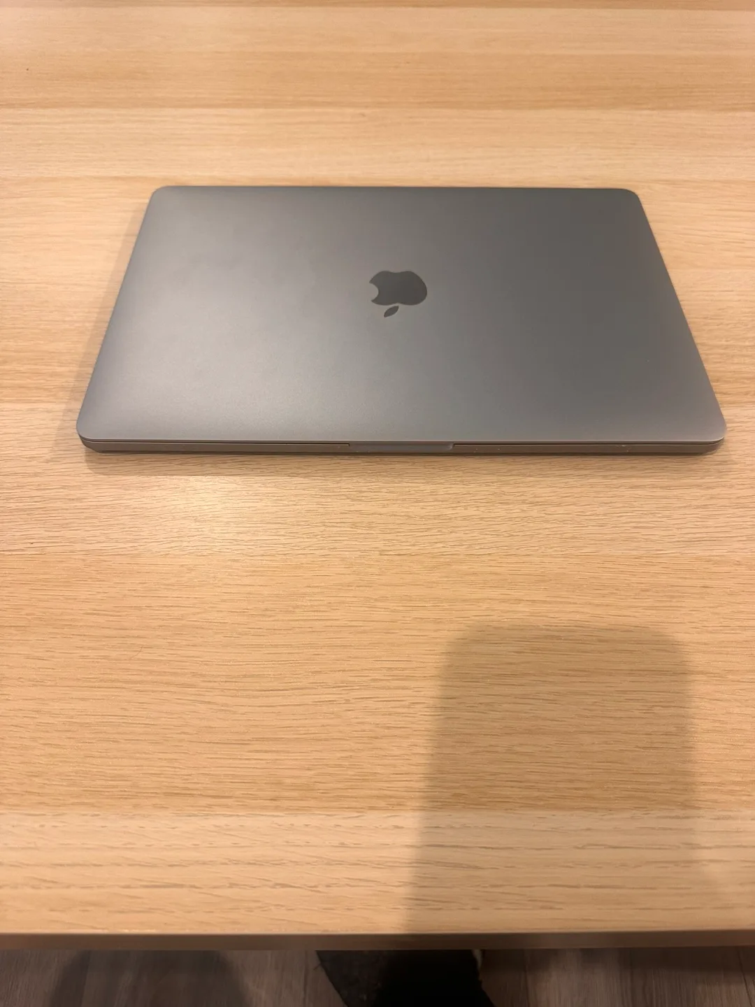 MacBook Pro 13-inch, 2017 image indicator(8)