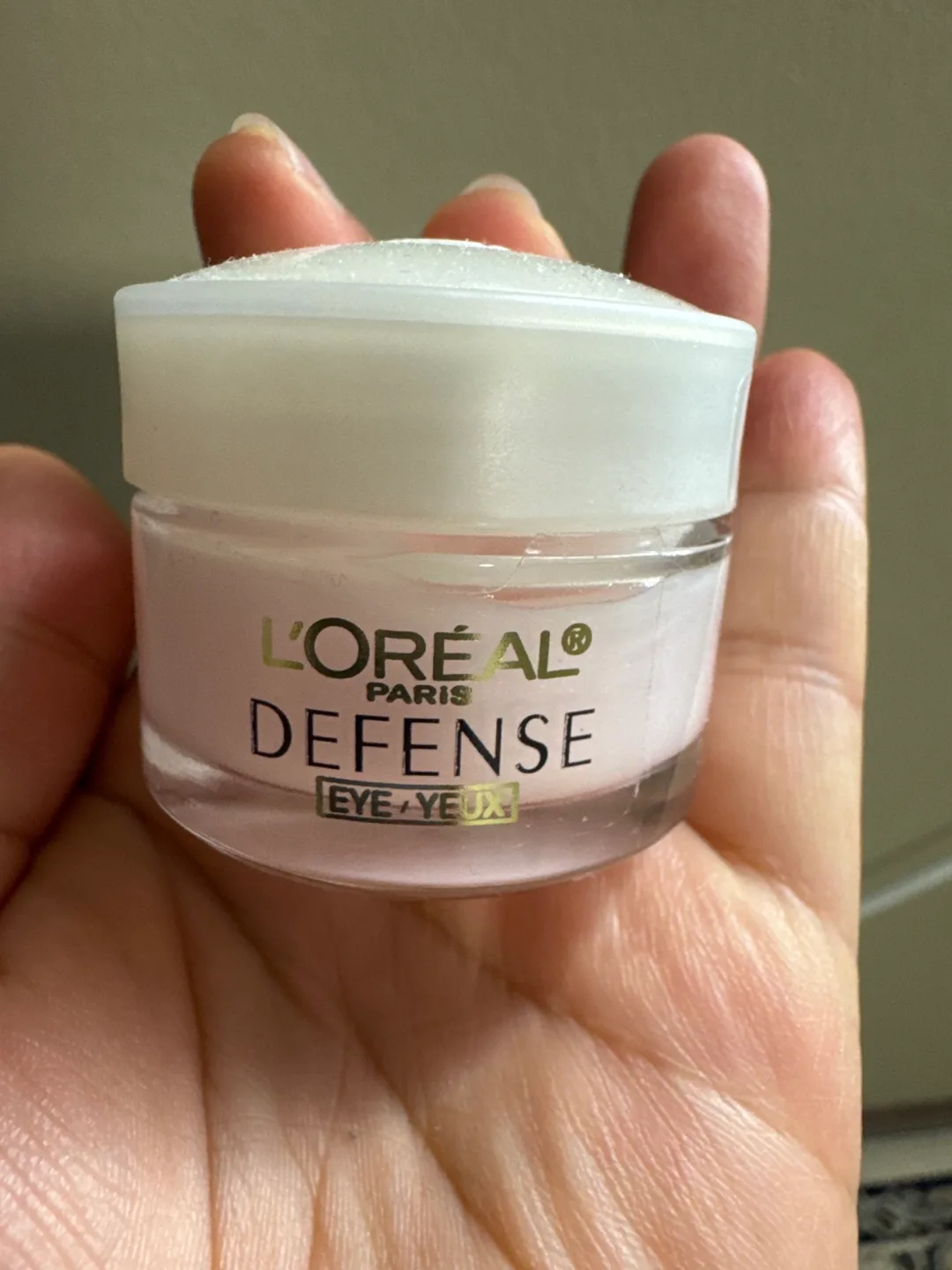 L'Oréal Paris Defense Eye Cream thumbnail