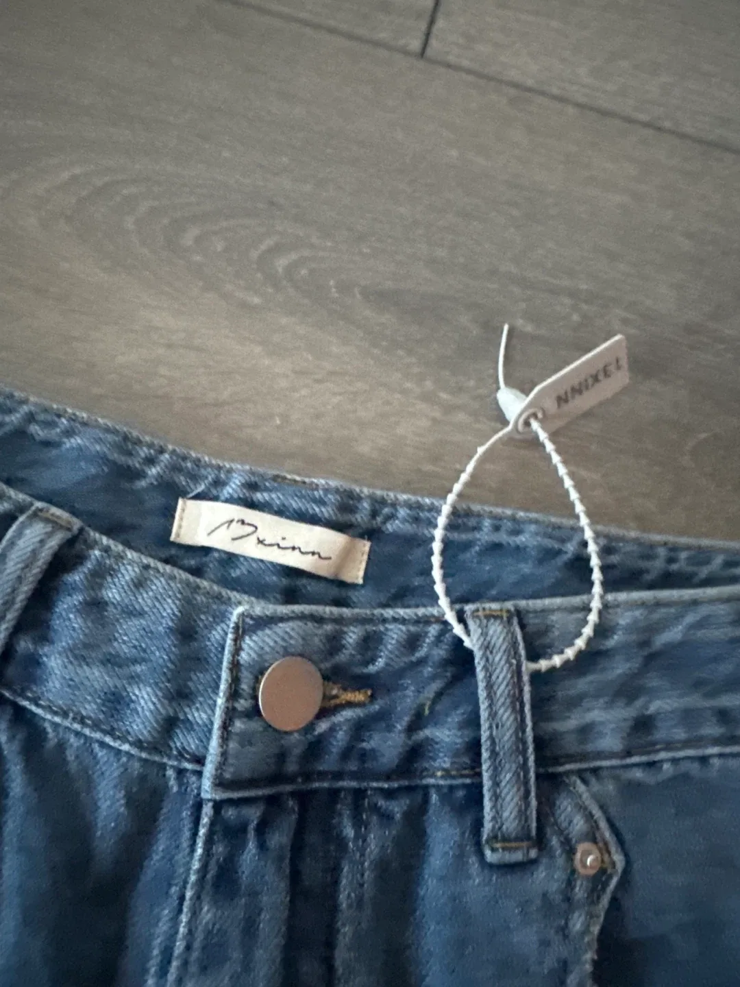 13innix Denim Jeans - Size L image indicator(2)