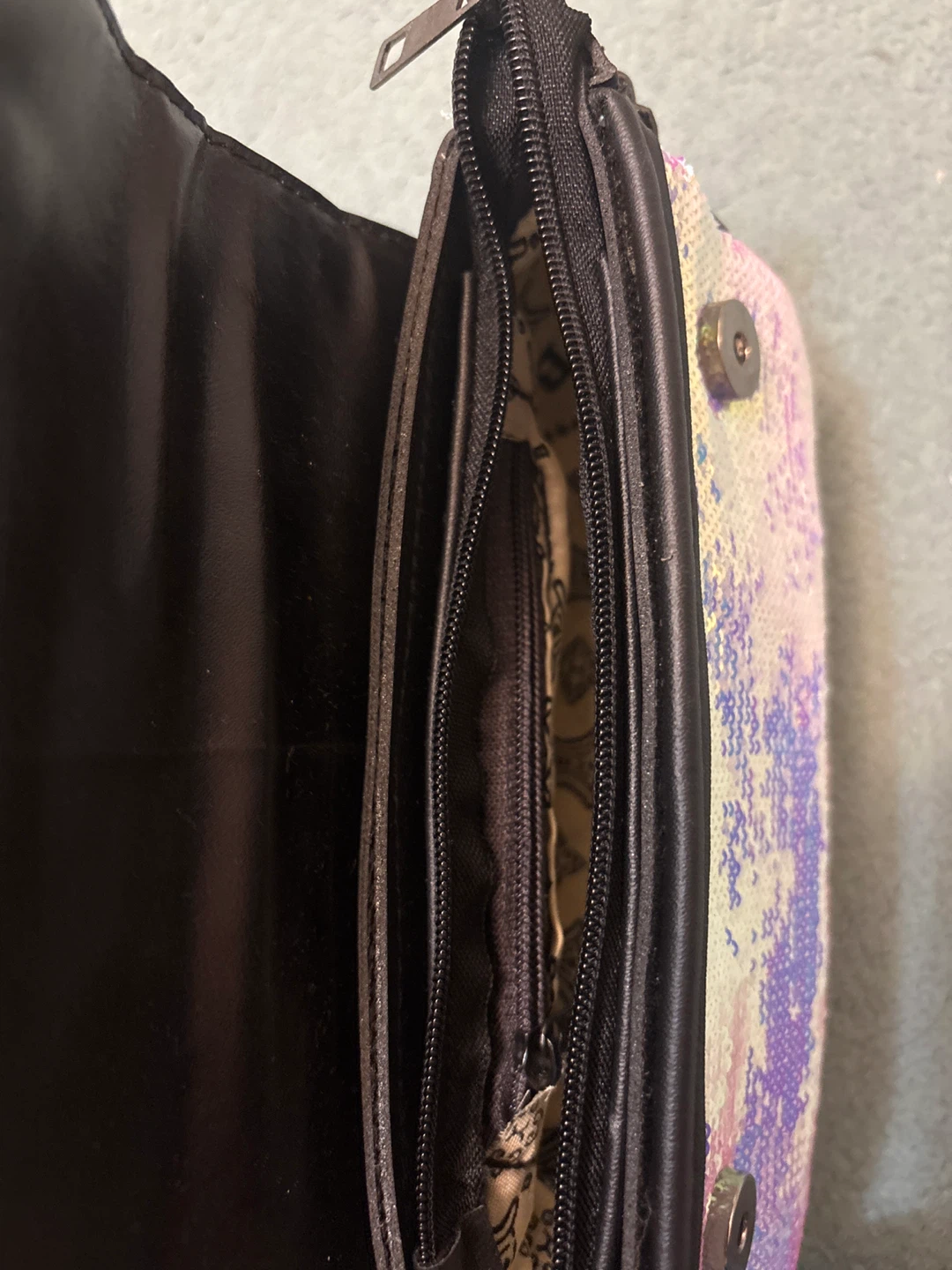 Black & Iridescent Sequin Bag - photo 3