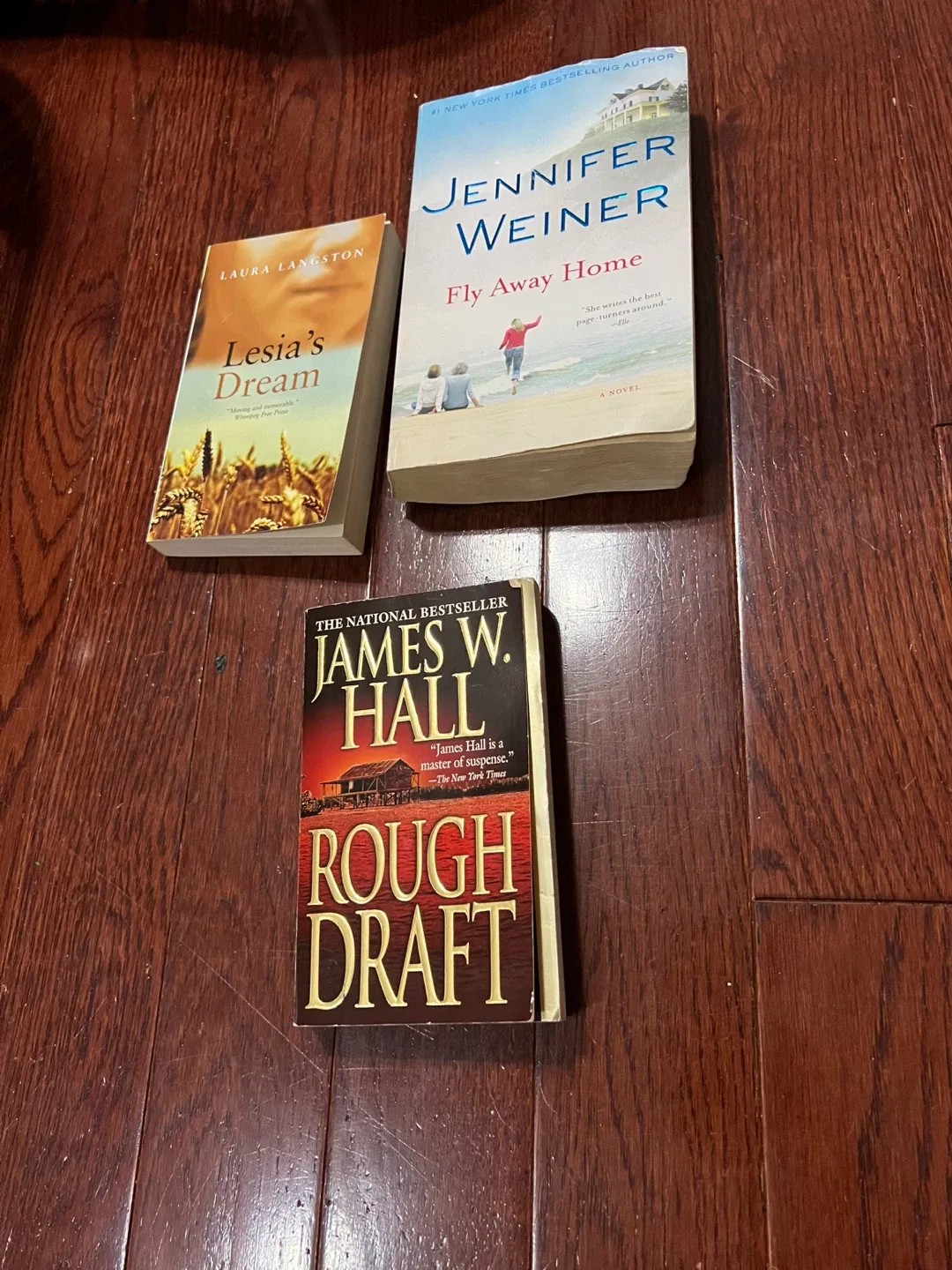 3 Paperback Novels #freecycle thumbnail