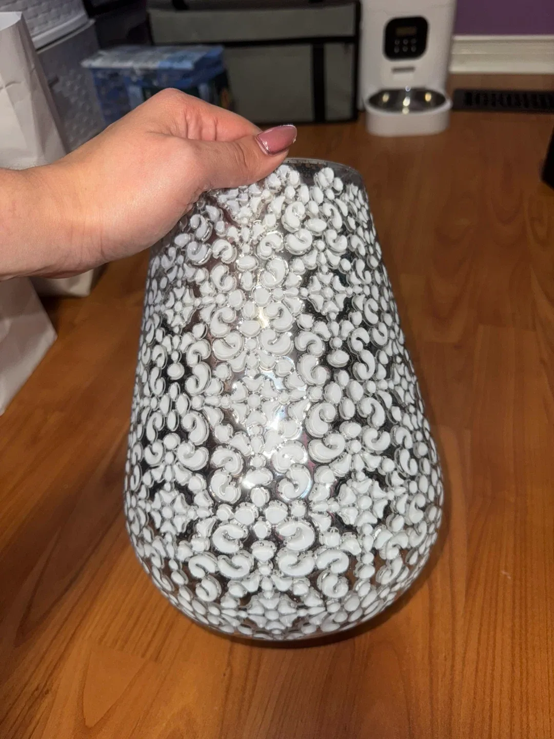 Silver & White Patterned Vase image indicator(2)