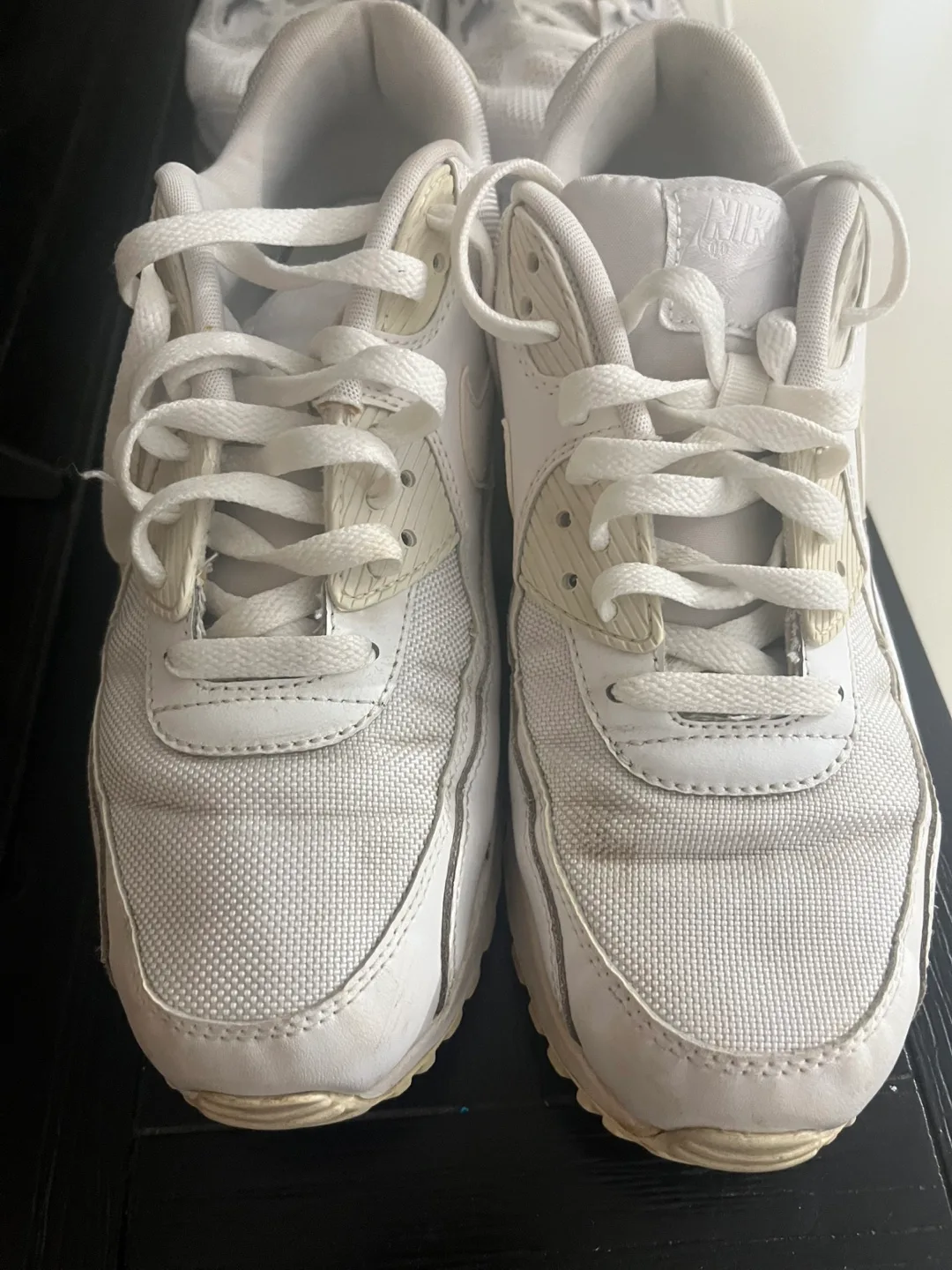 2 pairs of Nike Air Max image indicator(3)