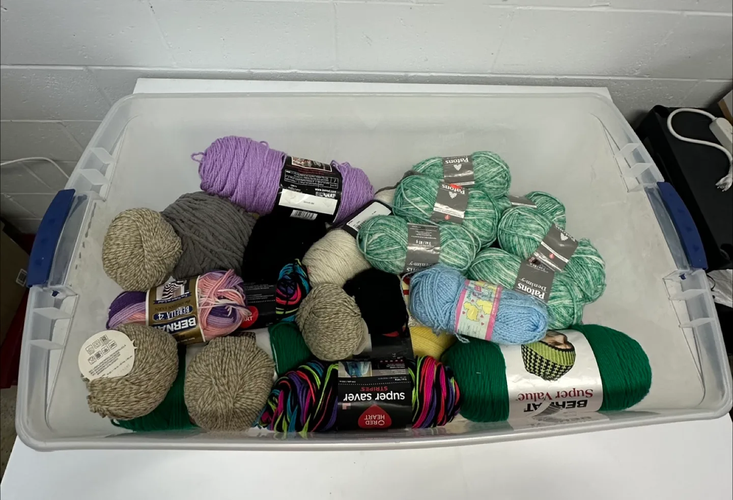 Lot of Yarn – Mixed Brands & Colors thumbnail