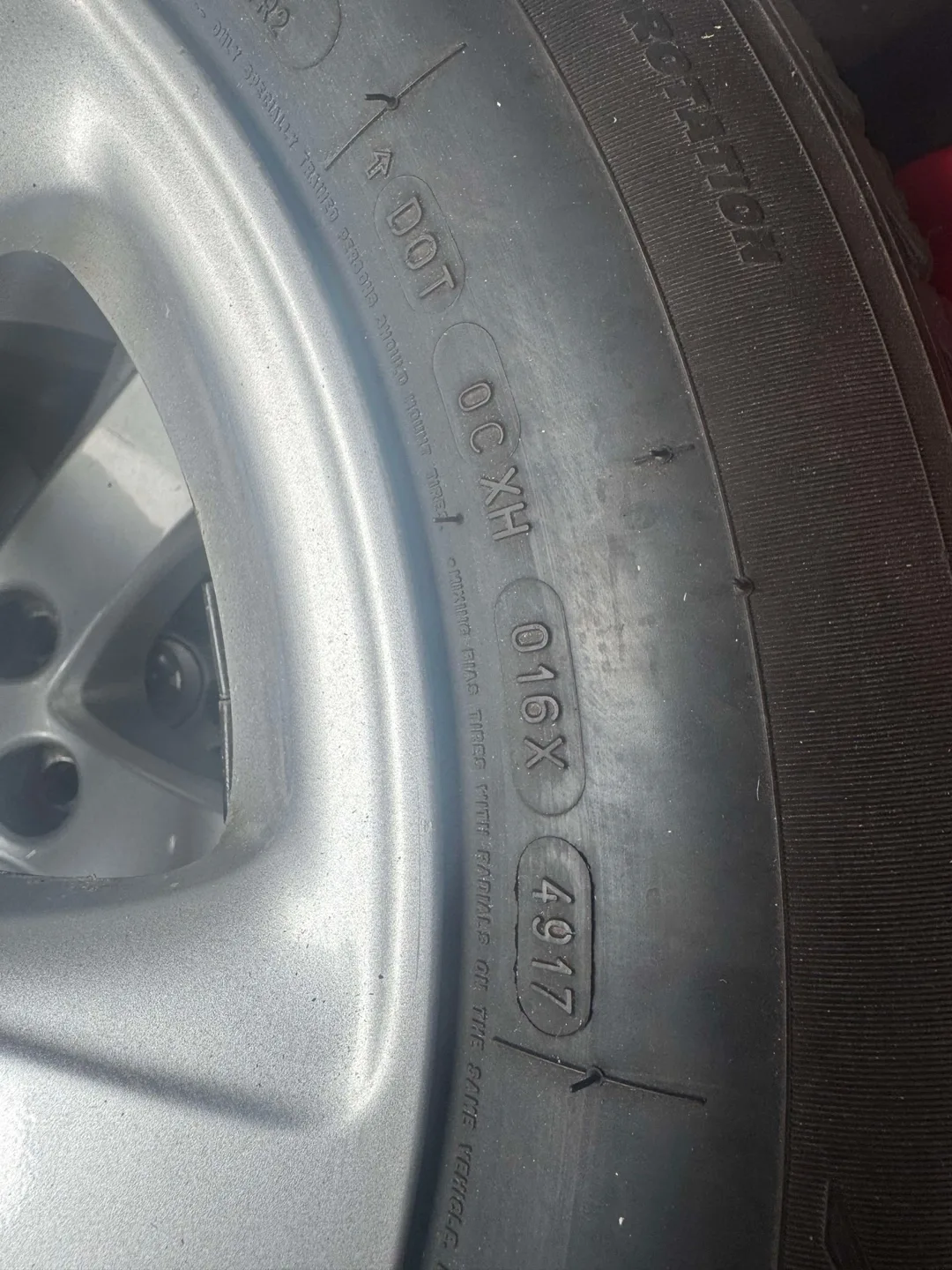 Set of 4 Toyota Rims & Michelin Tires image indicator(5)