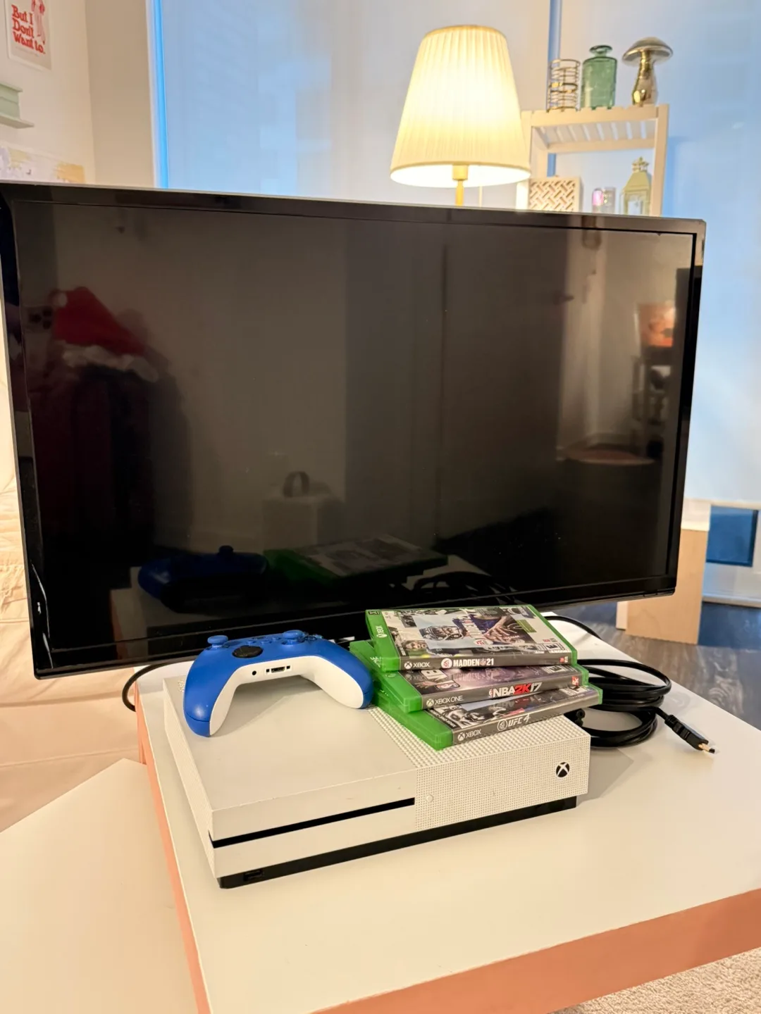 COMBO SALE! TV, Xbox One with Controller & Games image indicator(3)