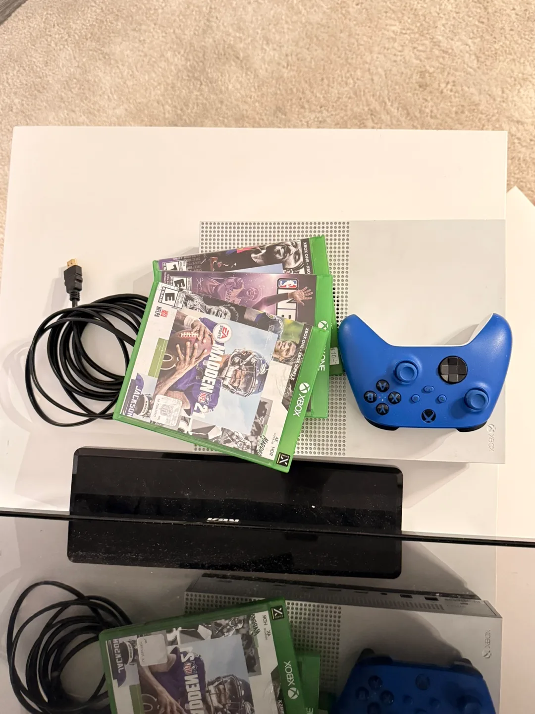 COMBO SALE! TV, Xbox One with Controller & Games thumbnail