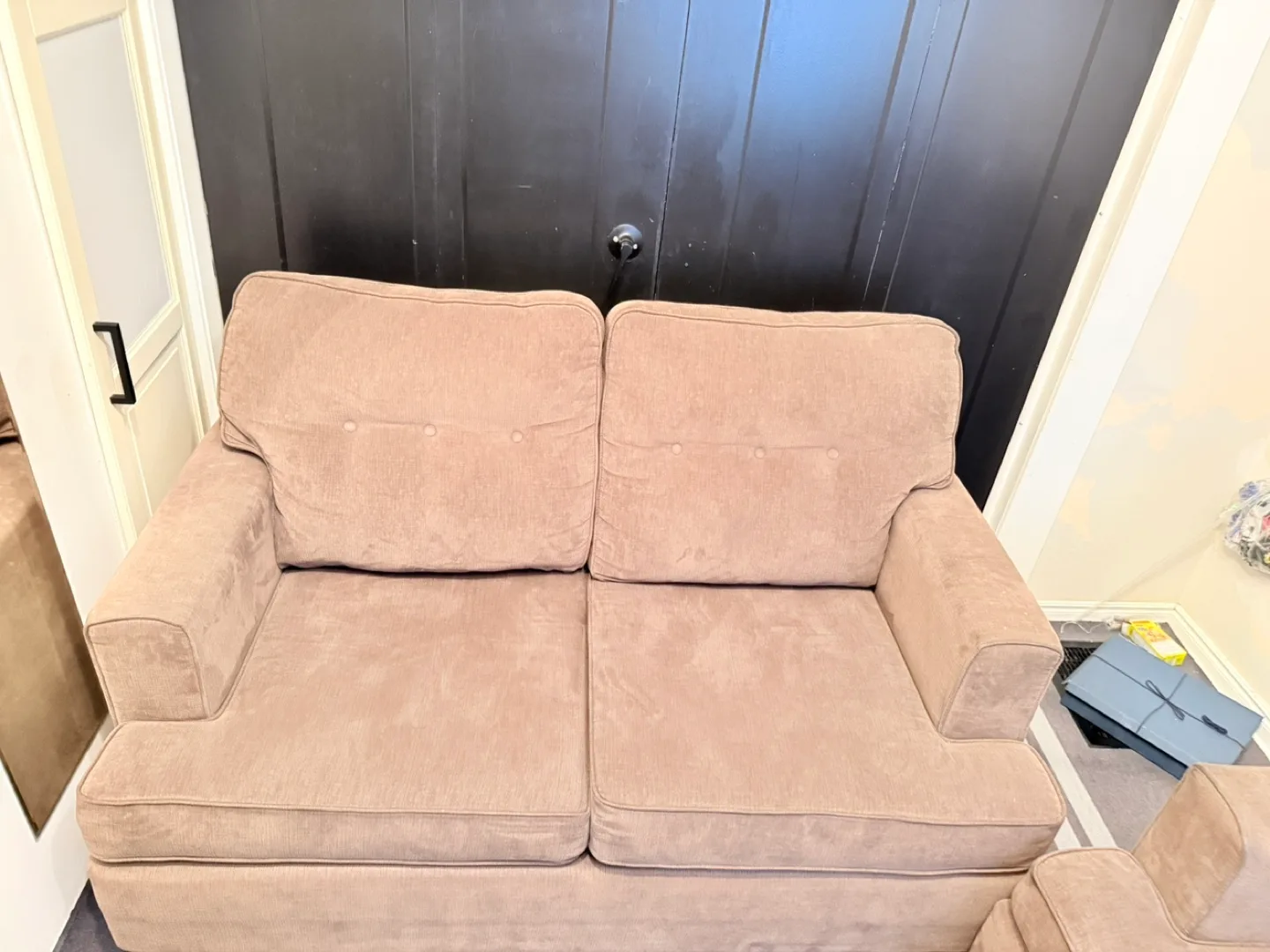 Brown Sofa Set image indicator(3)