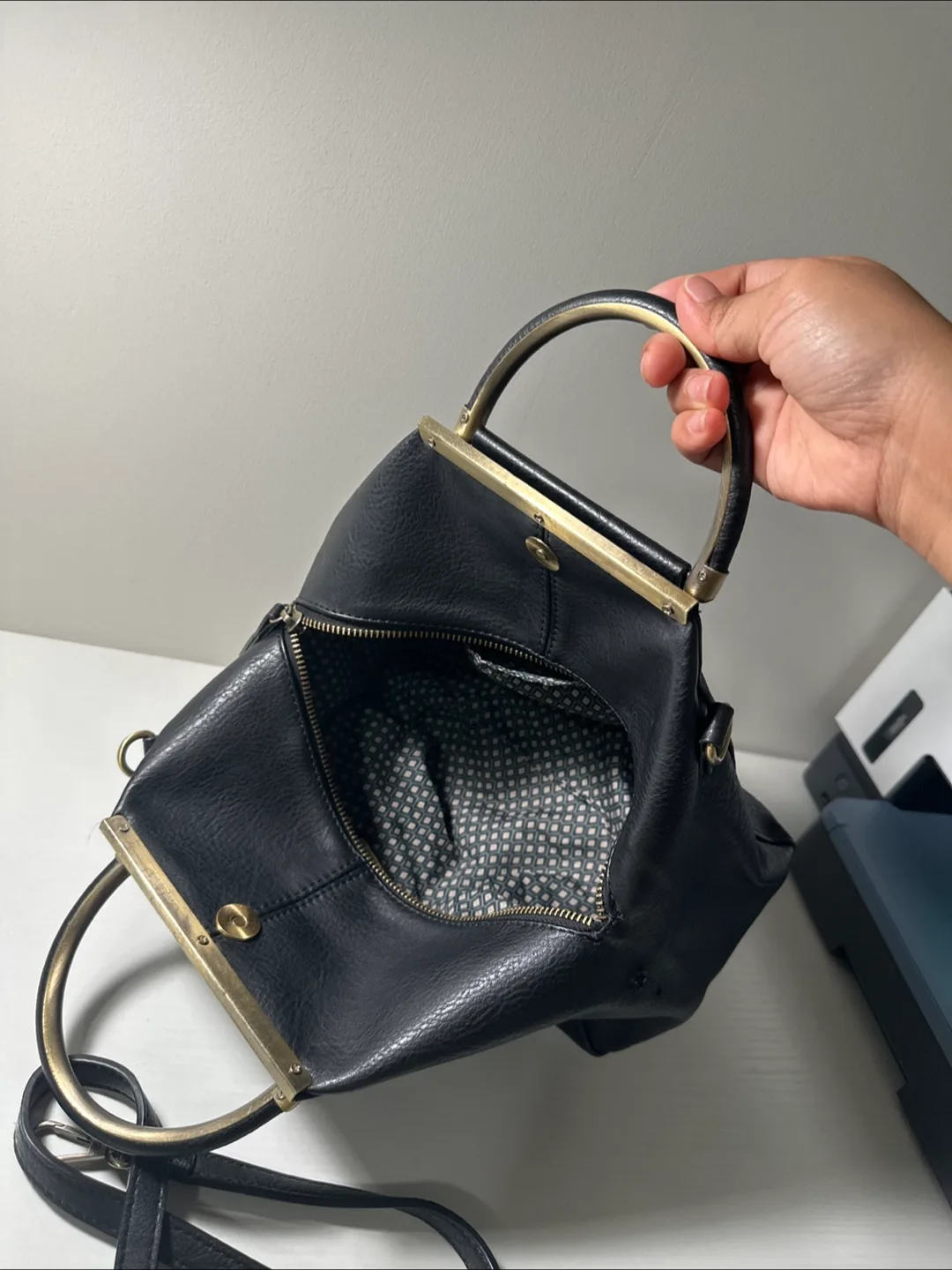 Antik Kraft Black Handbag image indicator(2)