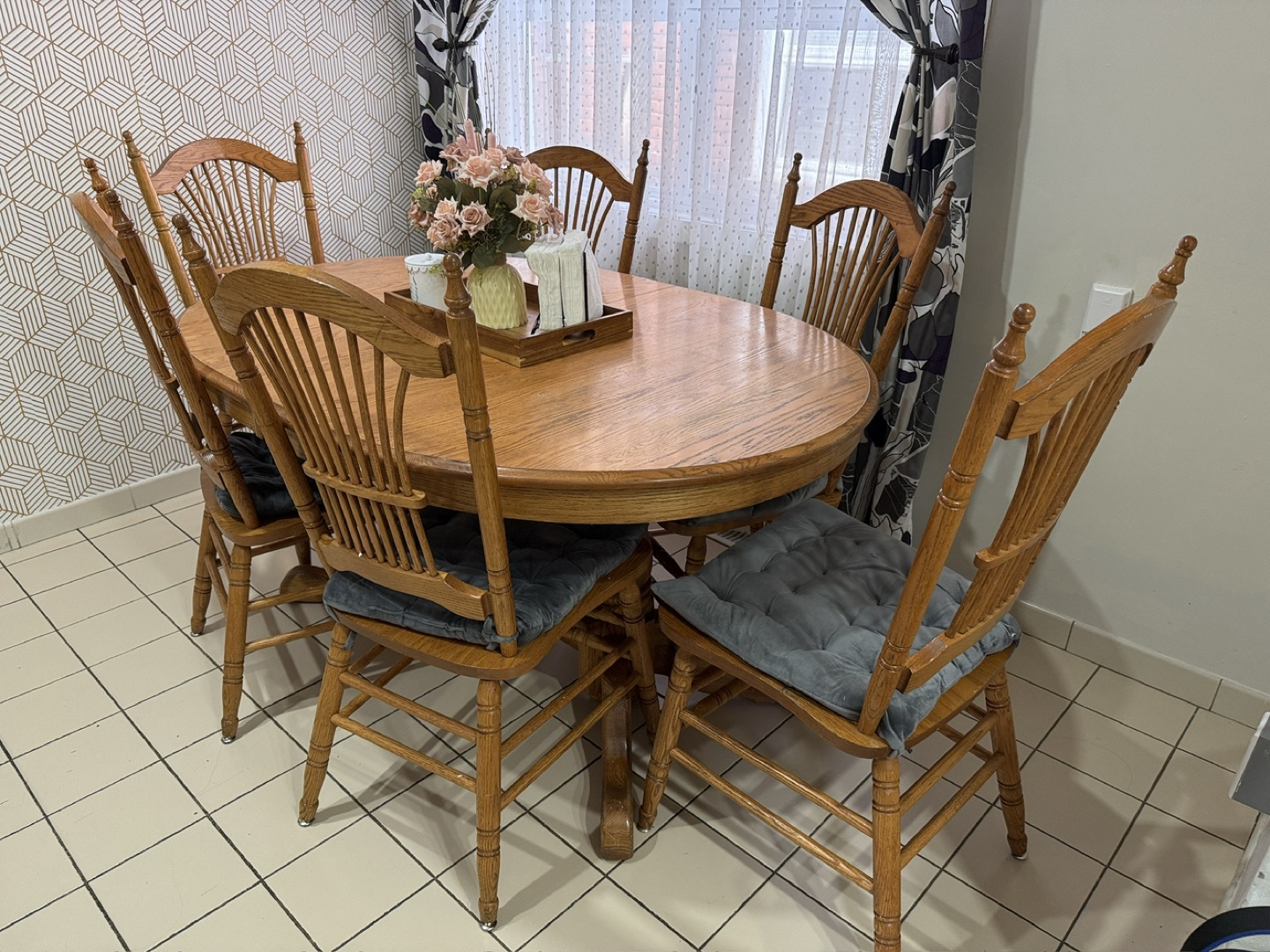 Oak Dining Table with 6 Chairs - photo 2