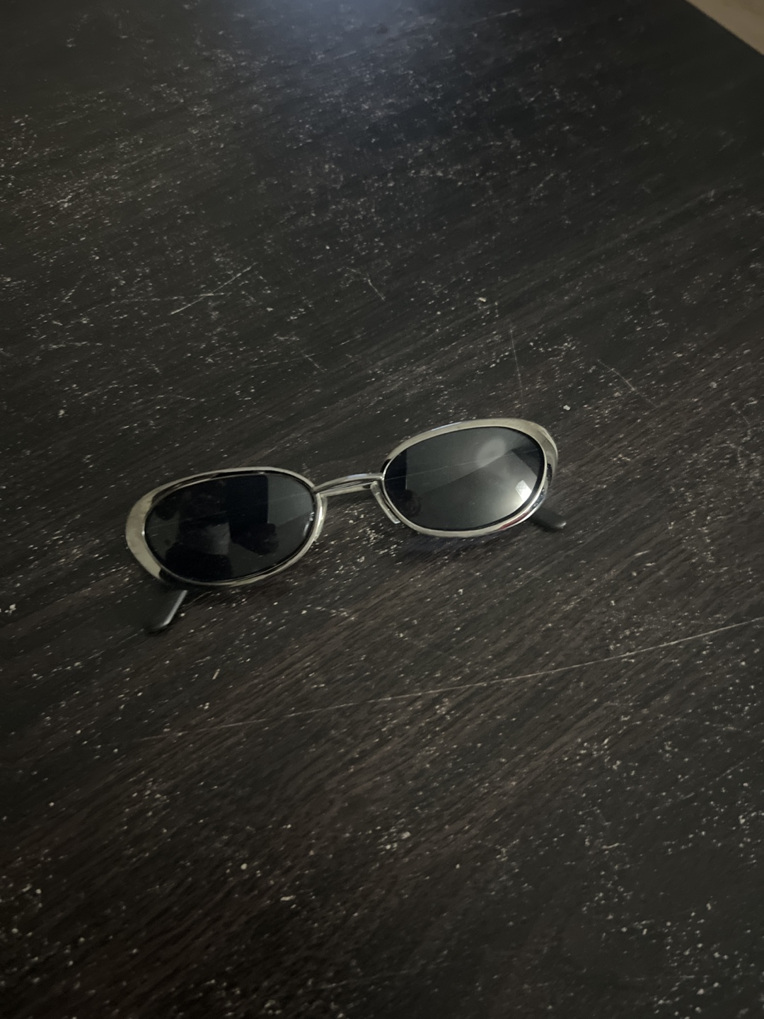 Oval Sunglasses with Case