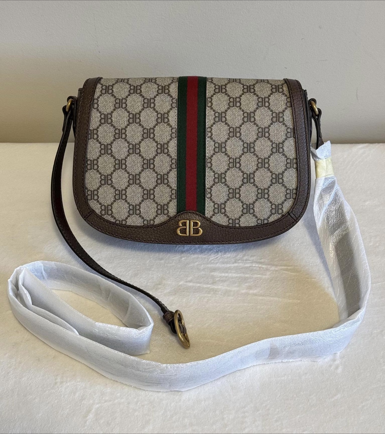 Gucci x Balenciaga 'BB' Monogram Shoulder Bag - photo 2