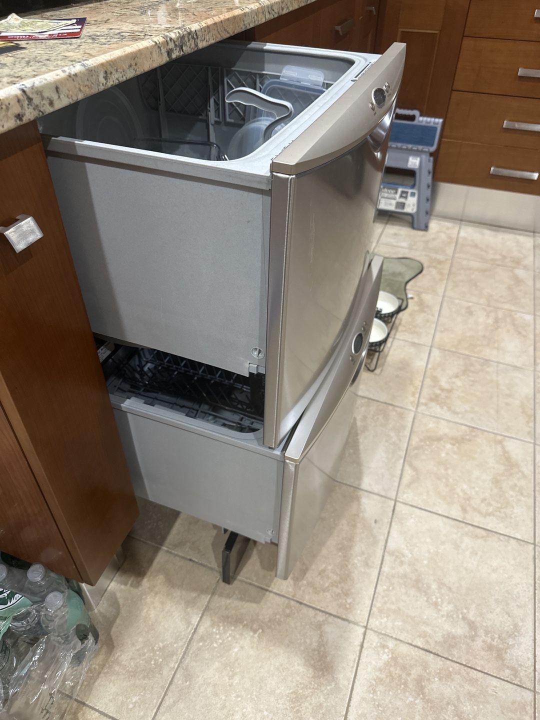 Fisher & Paykel DishDrawer Dishwasher - photo 4