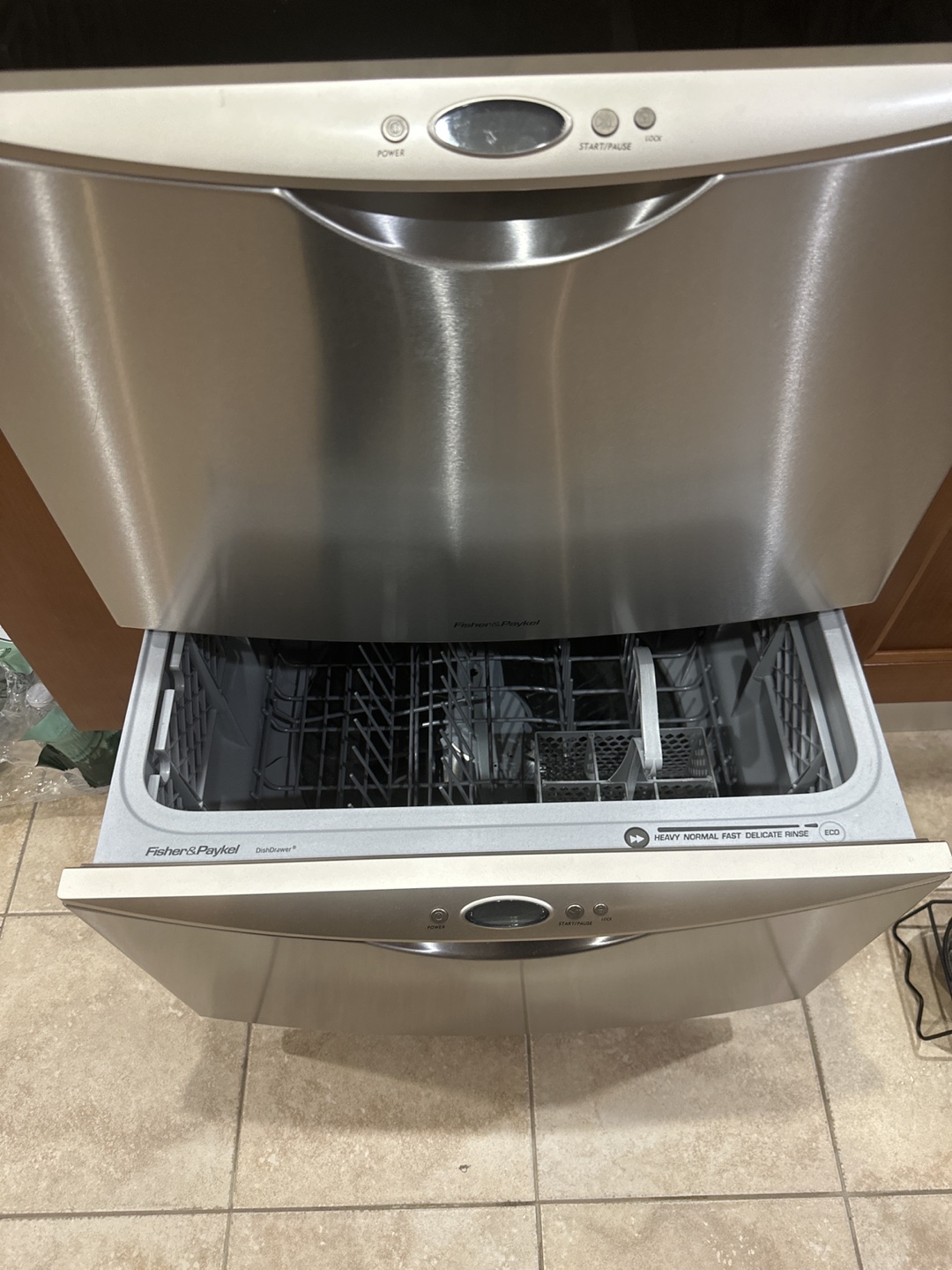 Fisher & Paykel DishDrawer Dishwasher - photo 3